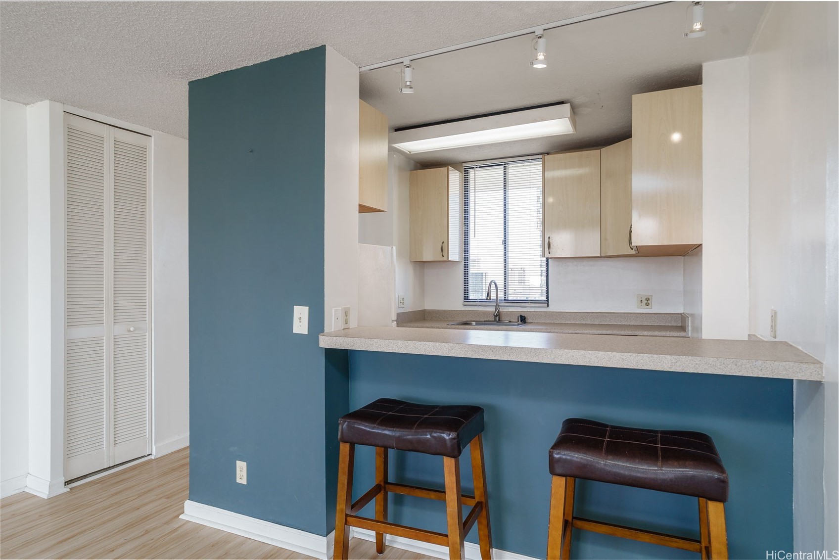 2121 Ala Wai Boulevard 2205