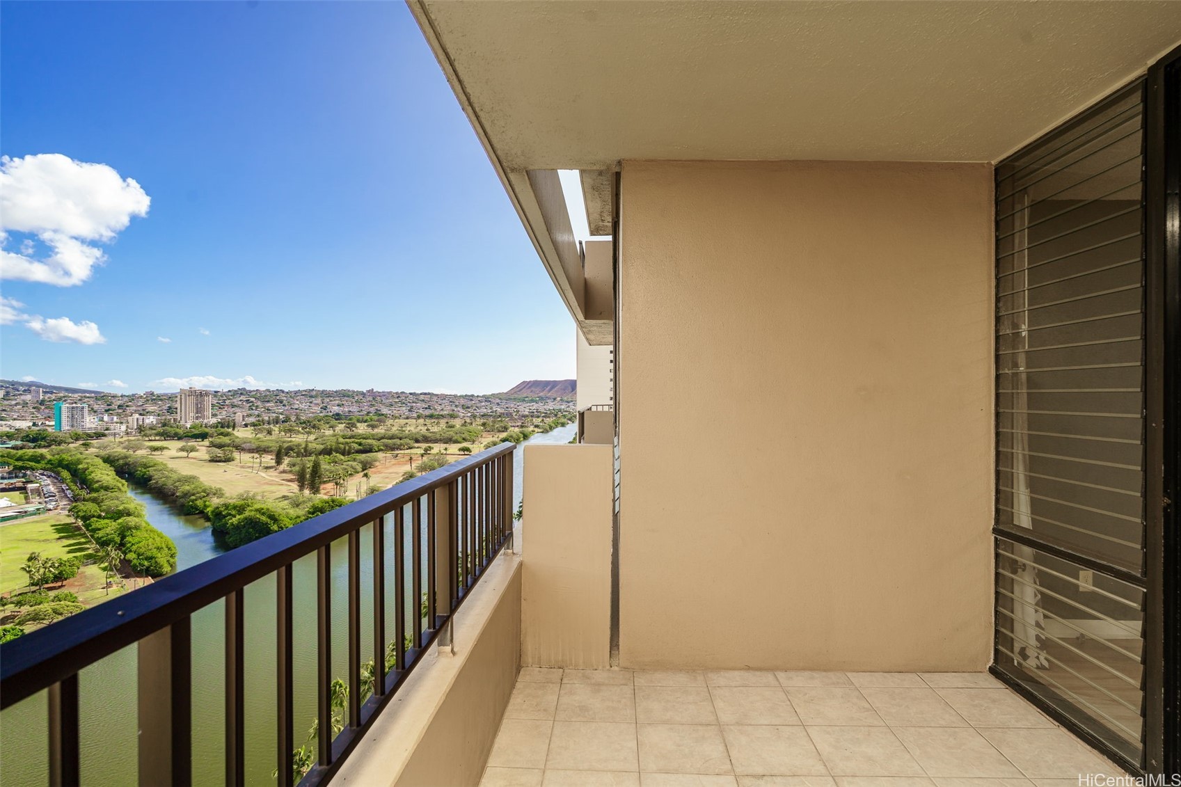 2121 Ala Wai Boulevard 2205