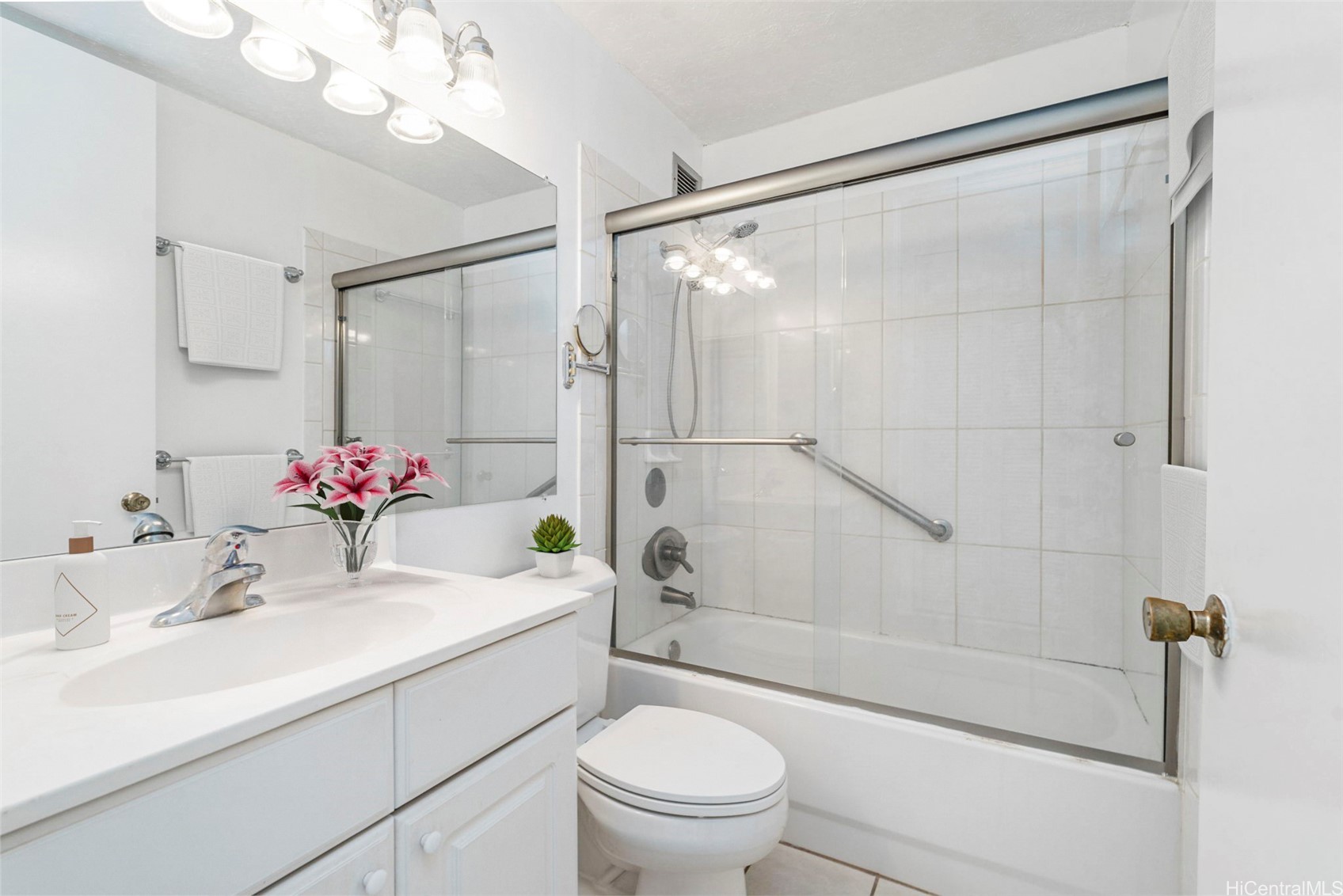 2121 Ala Wai Boulevard 2205