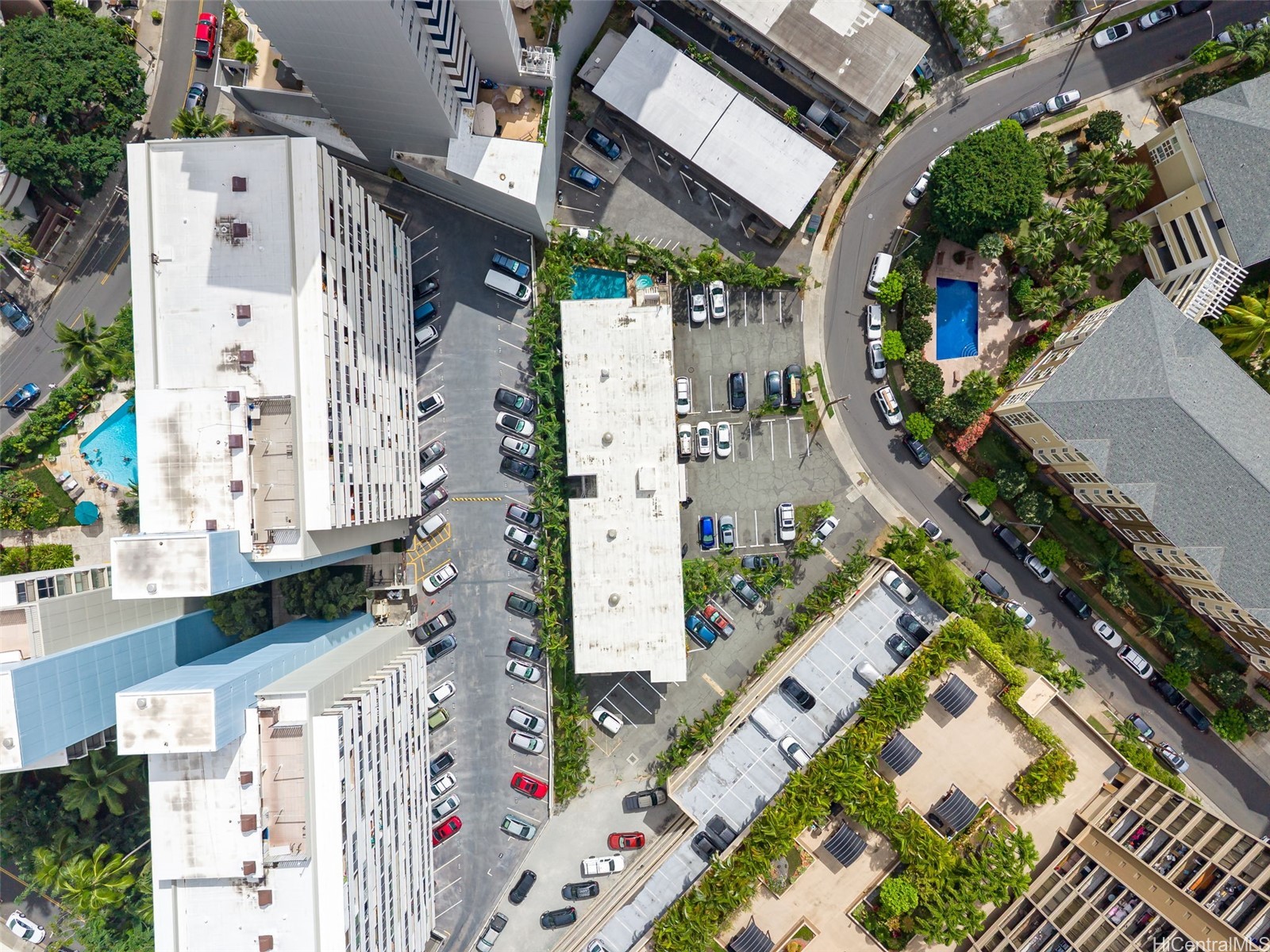 1867 Kaioo Drive 104