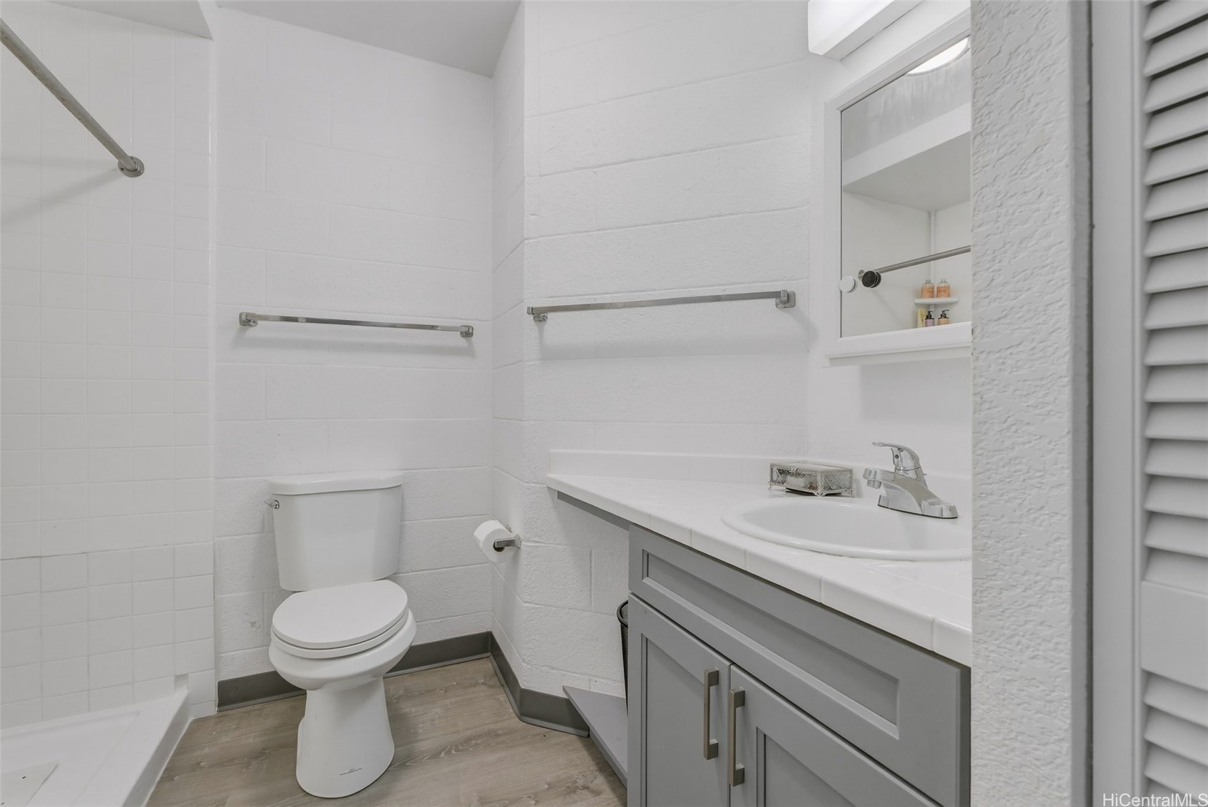 1105 Acacia Road 308