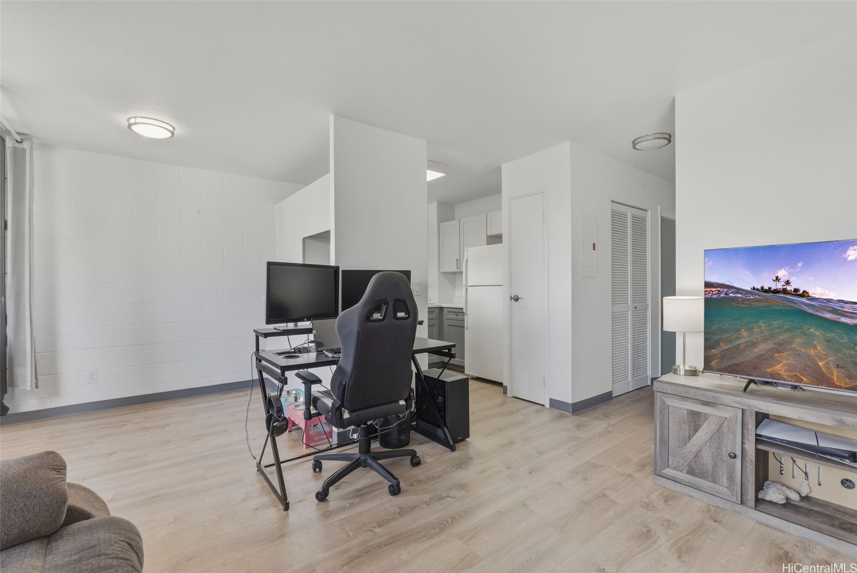 1105 Acacia Road 308