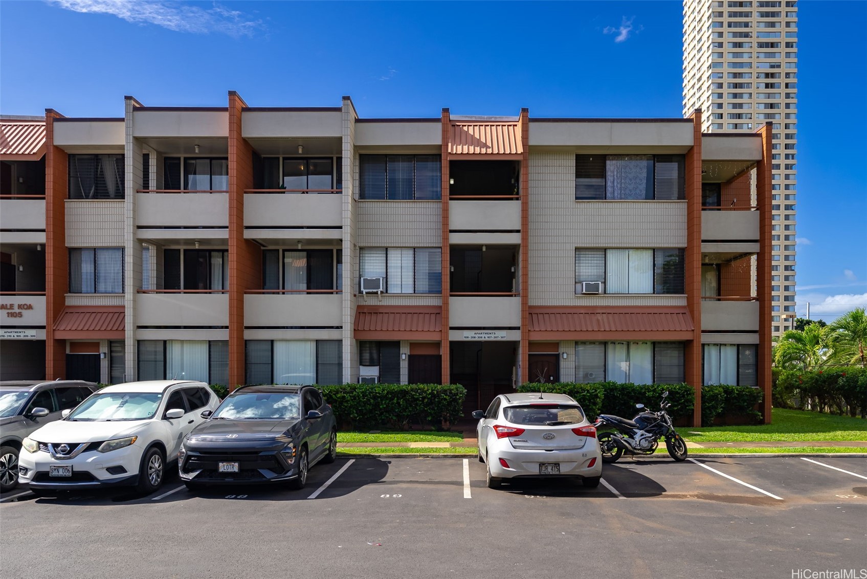 1105 Acacia Road 308