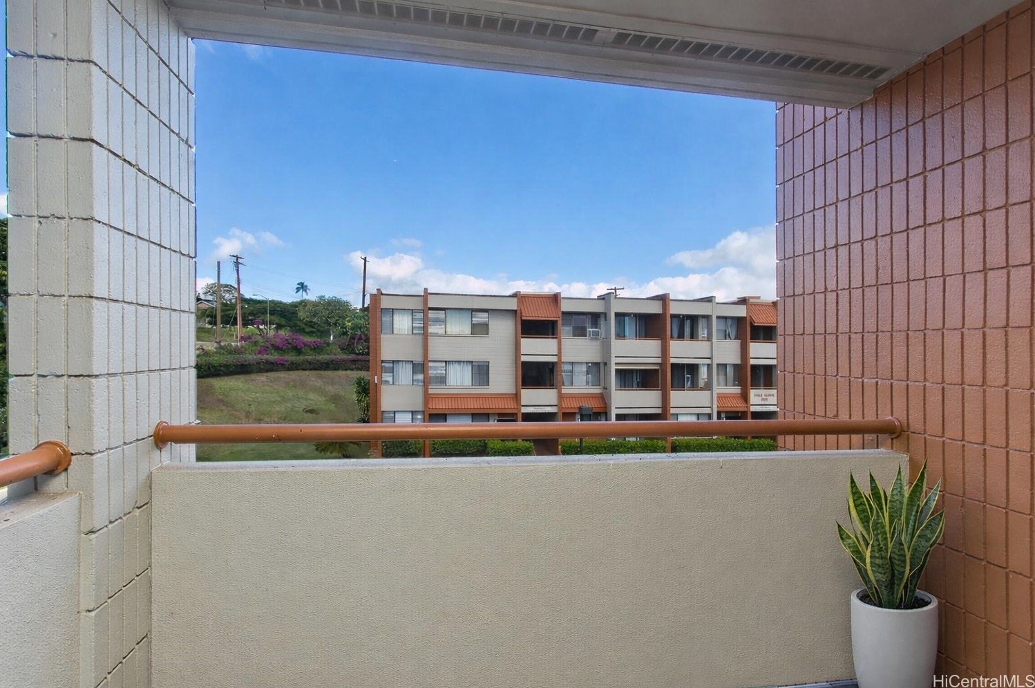 1105 Acacia Road 308