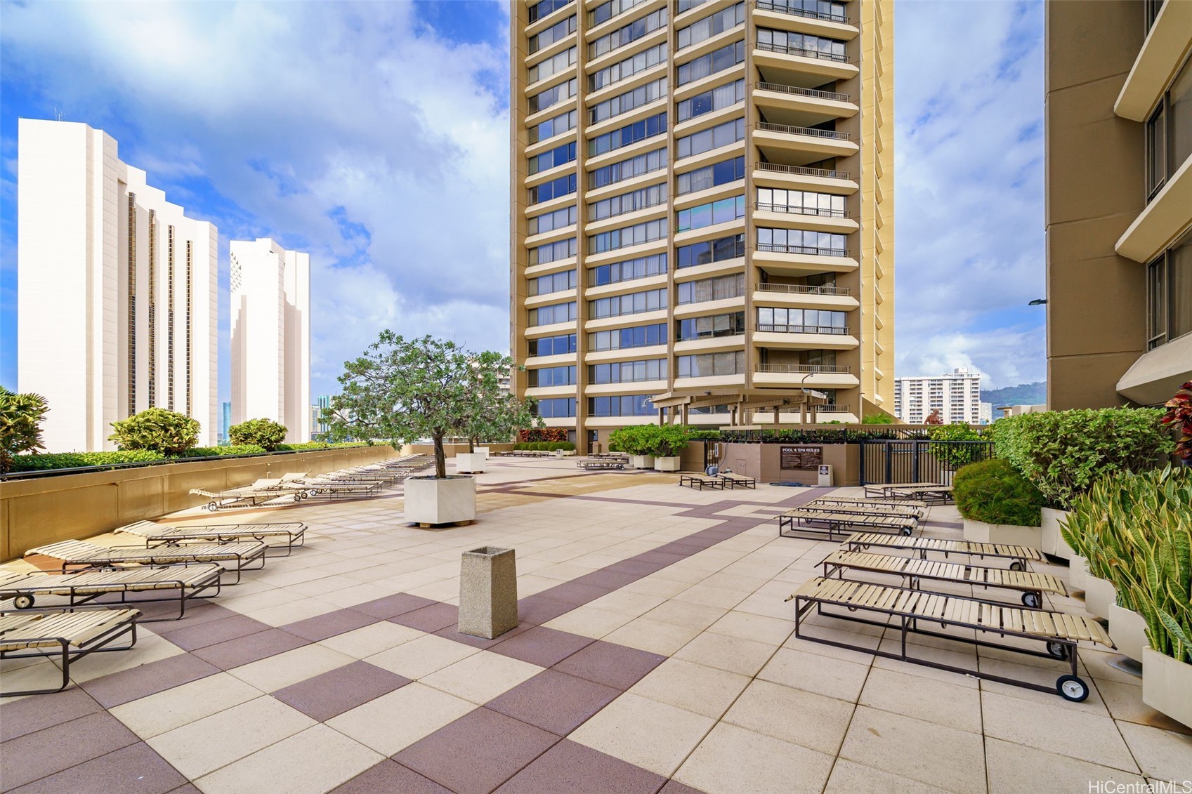 1778 Ala Moana Boulevard 1207