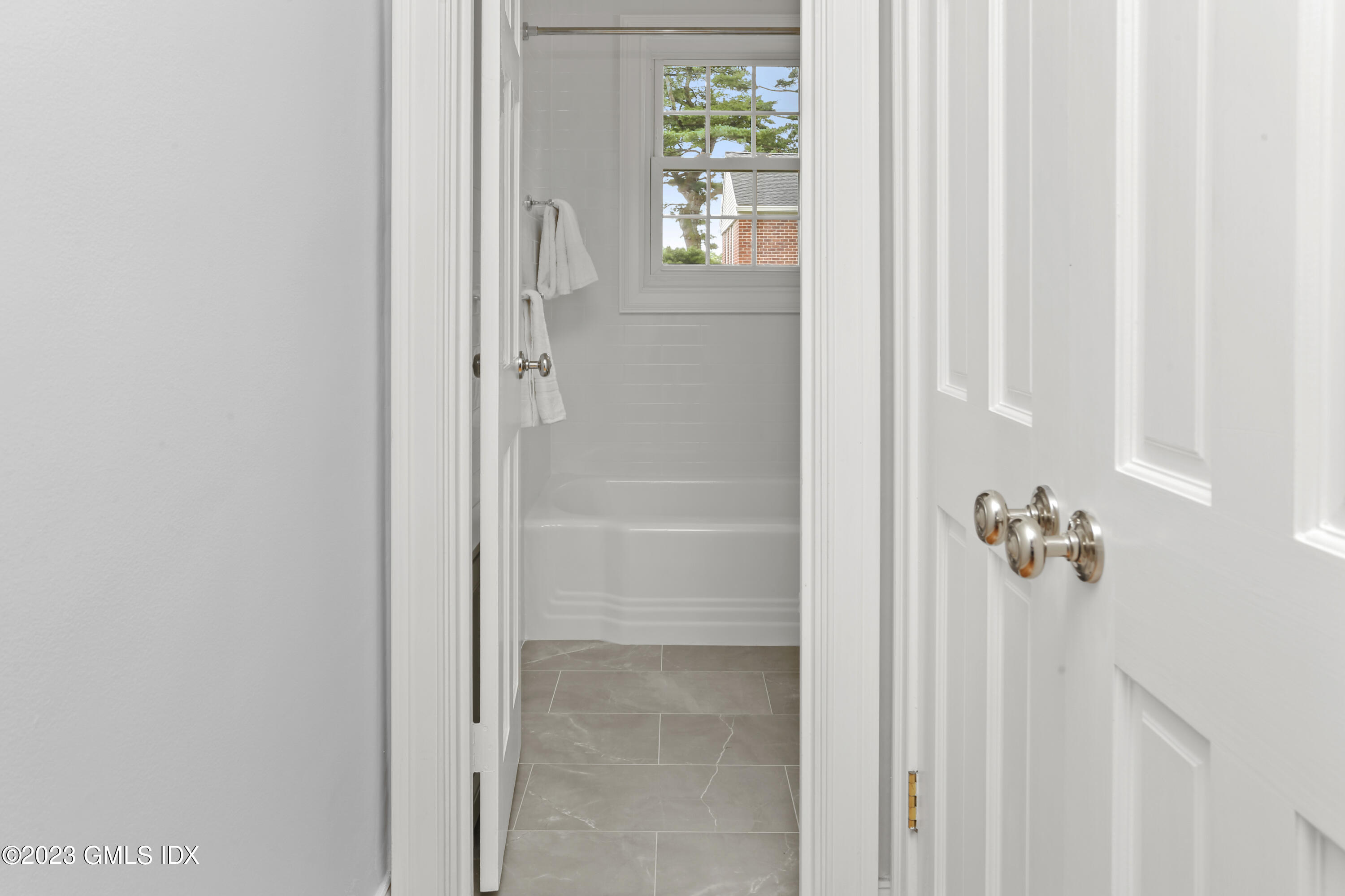 149 Putnam Park, 149