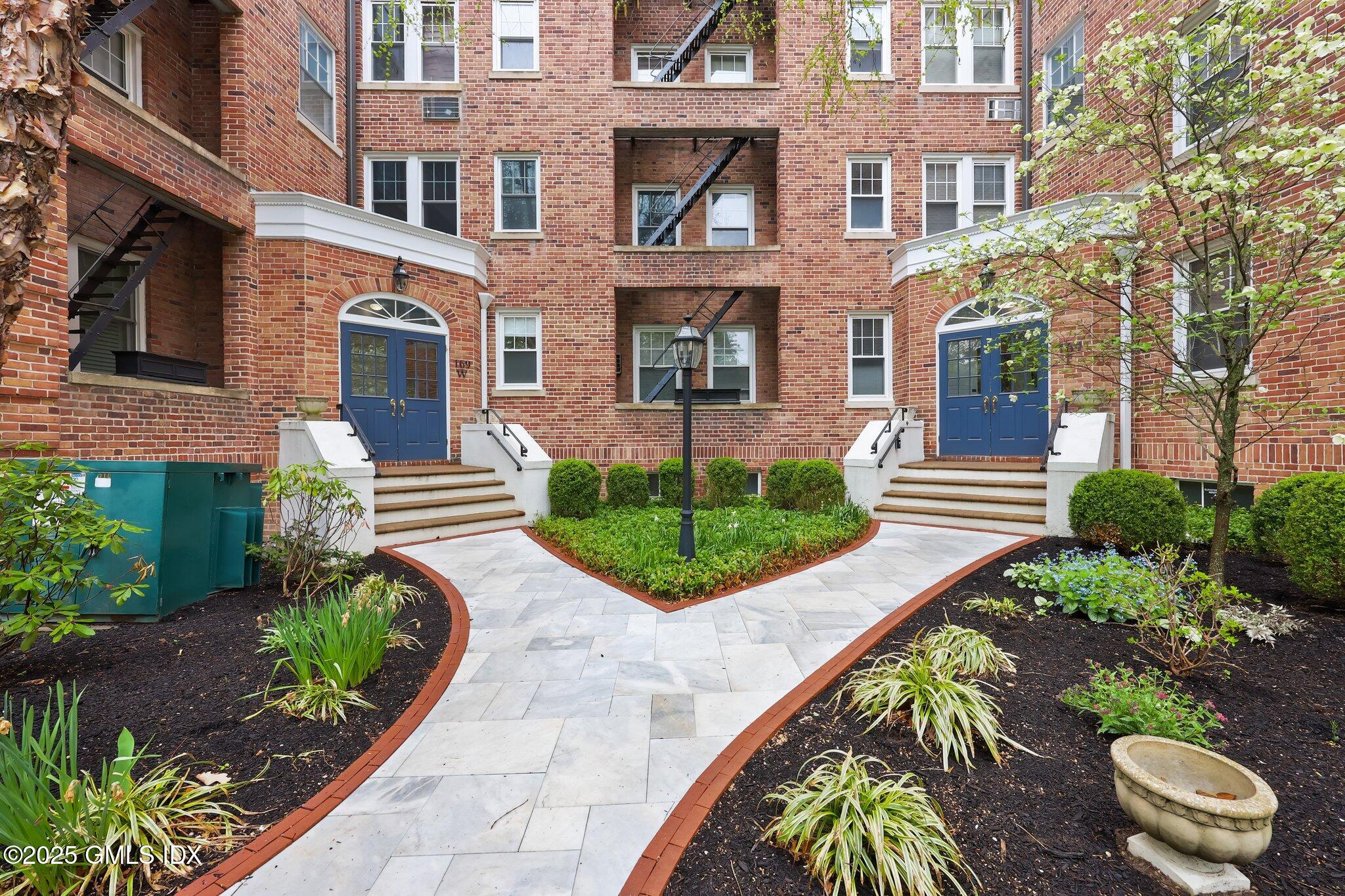 169 Mason Street 3F