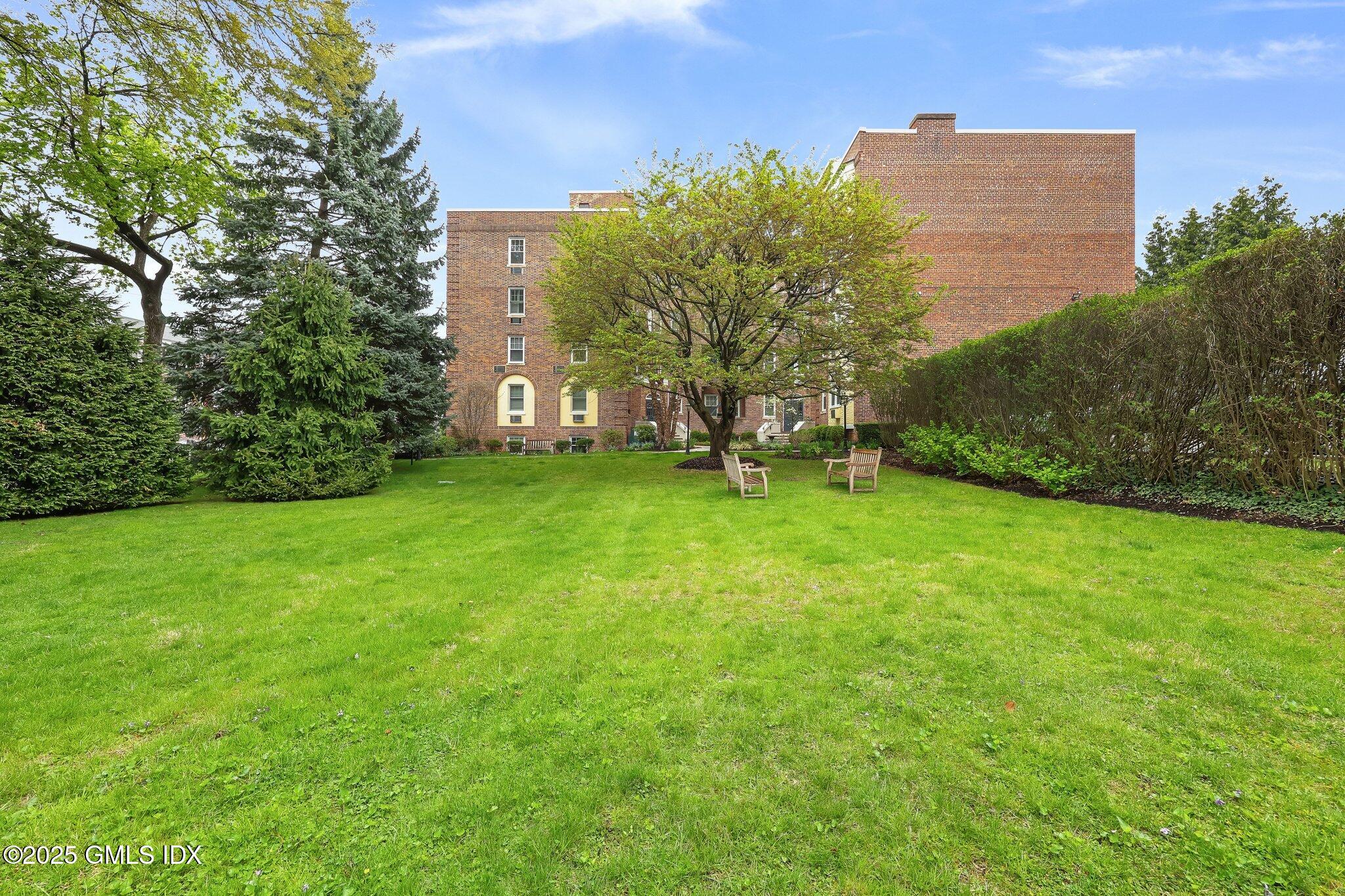 169 Mason Street 3F