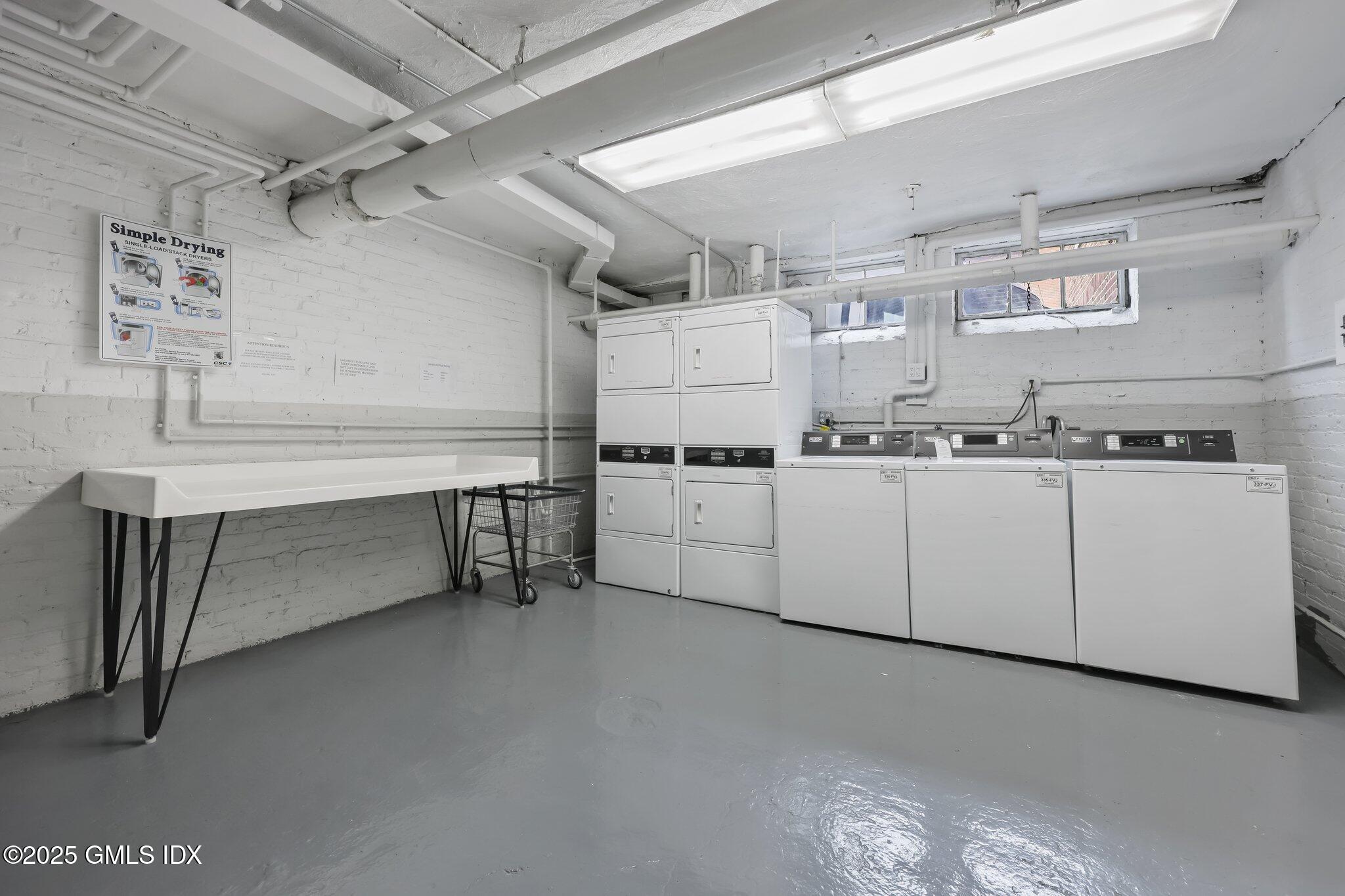 169 Mason Street 3F