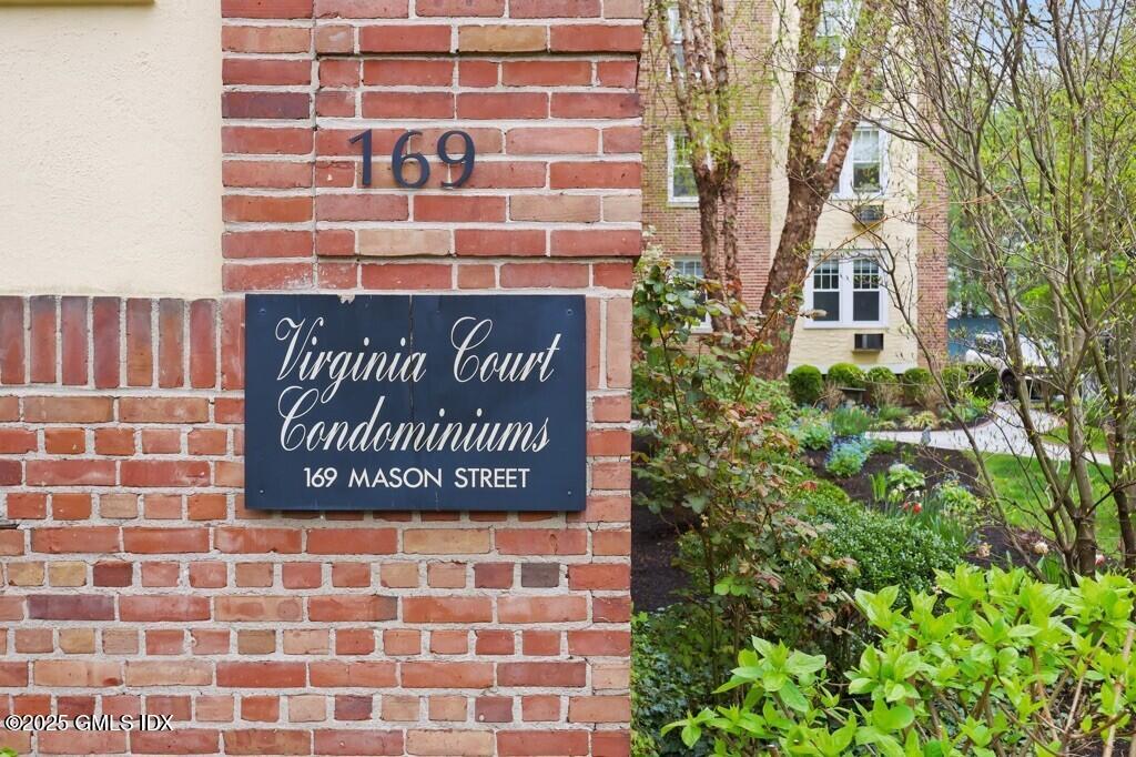 169 Mason Street 3F