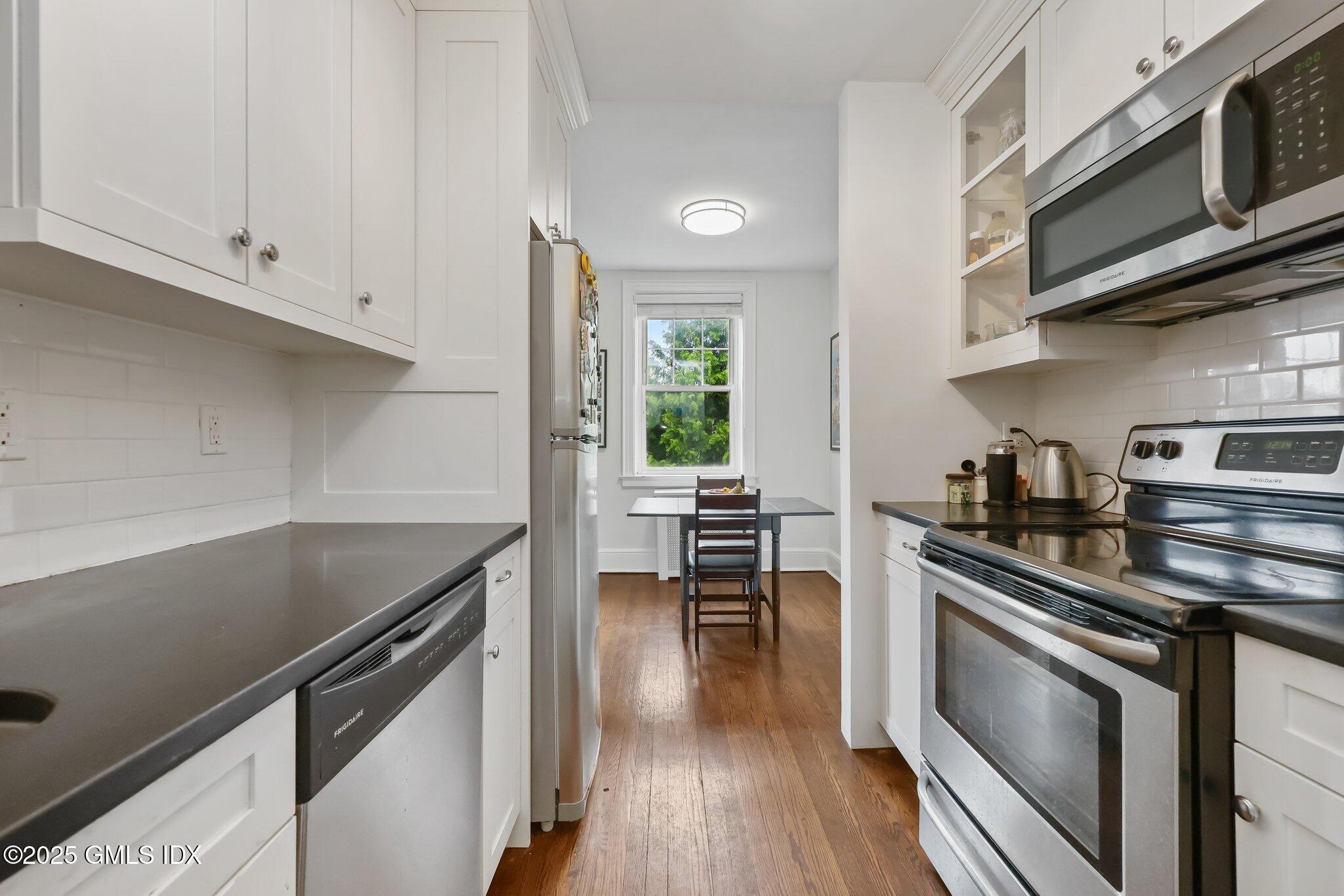 169 Mason Street 3F