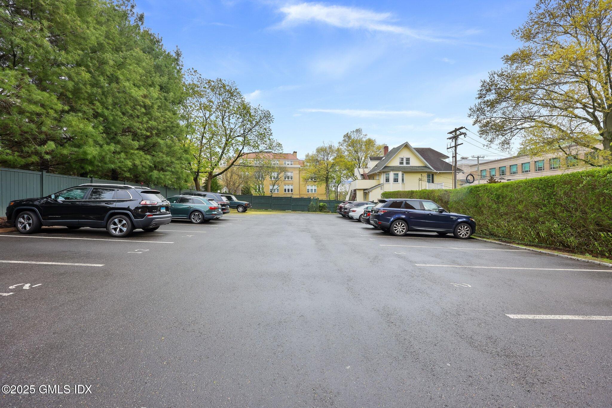 169 Mason Street 3F