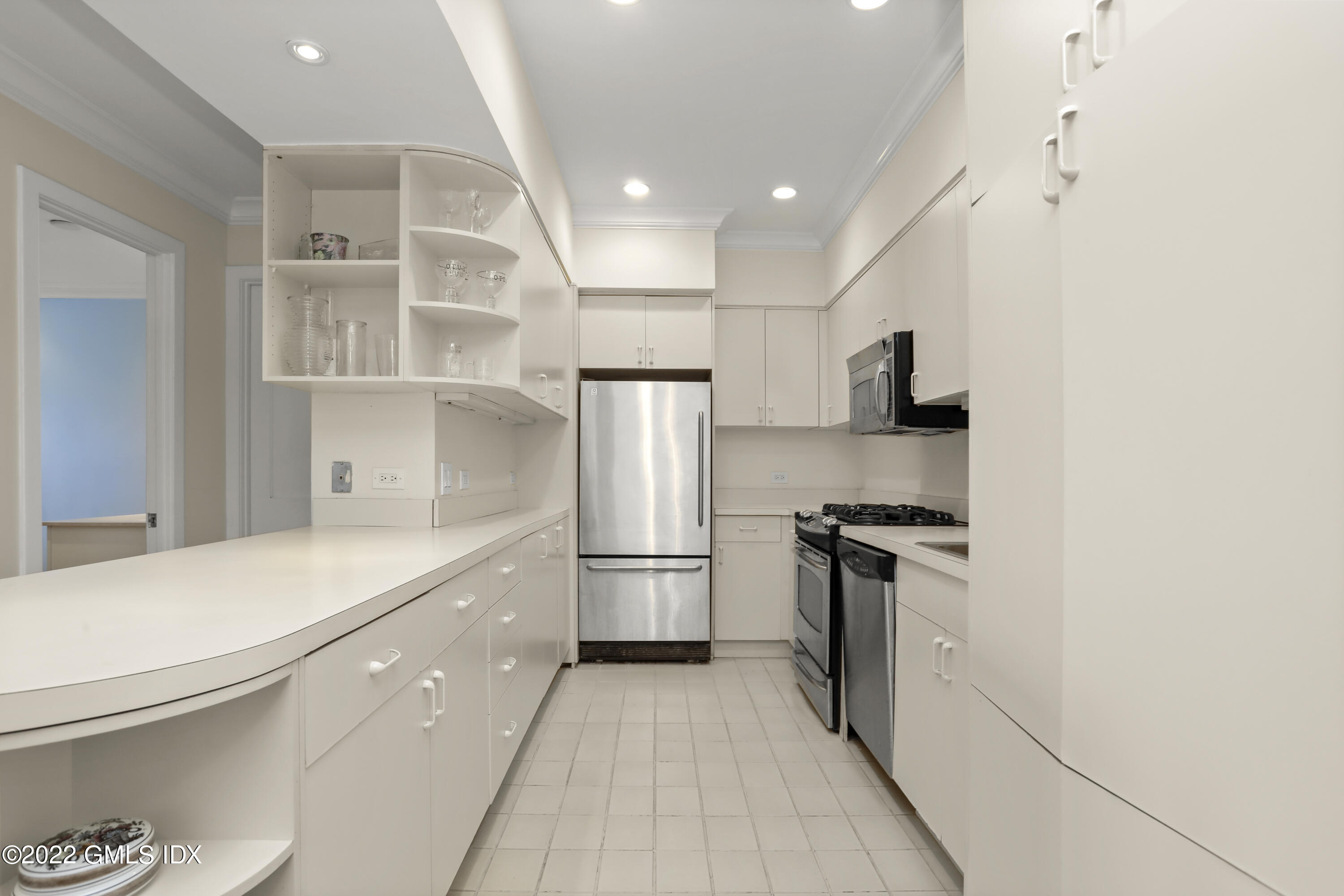 40 W Elm Street, 5C