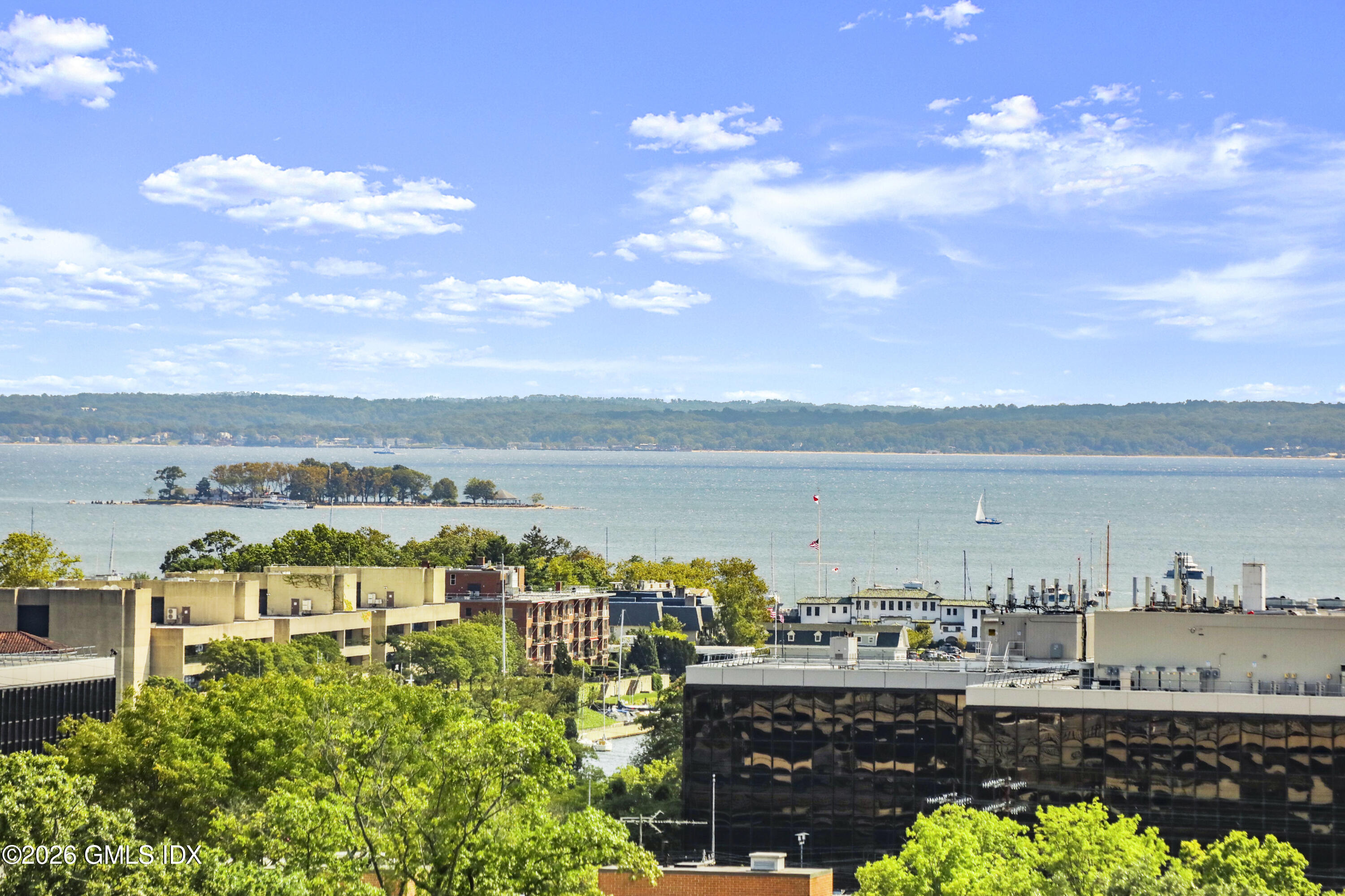 40 W Elm Street APT 6E