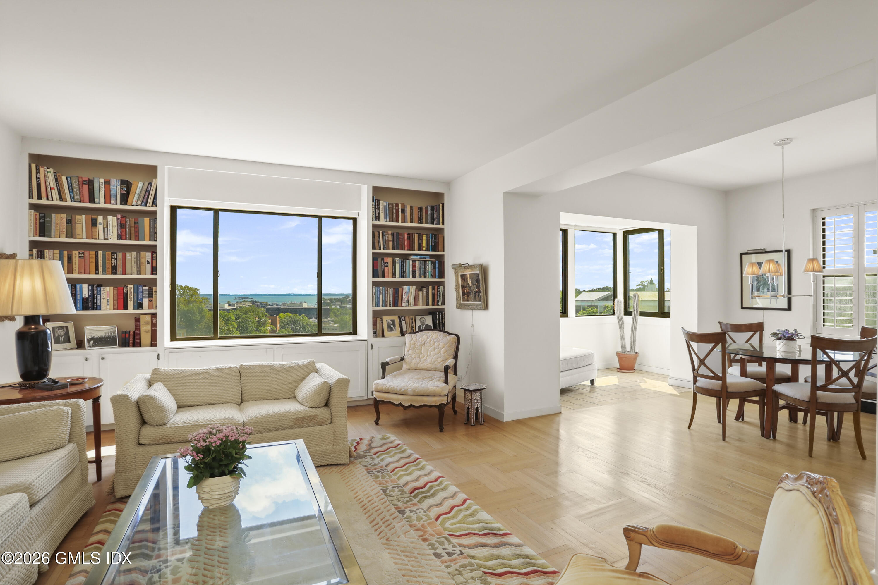 40 W Elm Street APT 6E