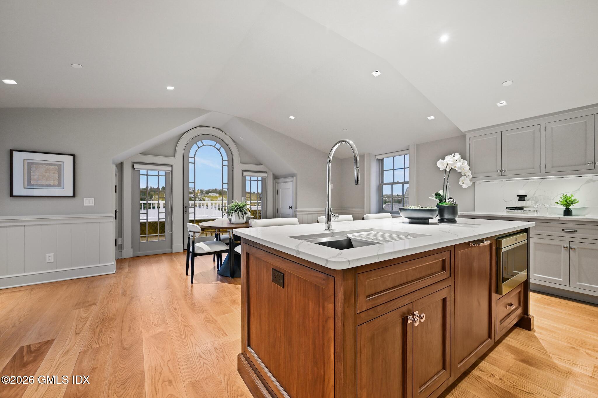 702 Steamboat Road UNIT 6