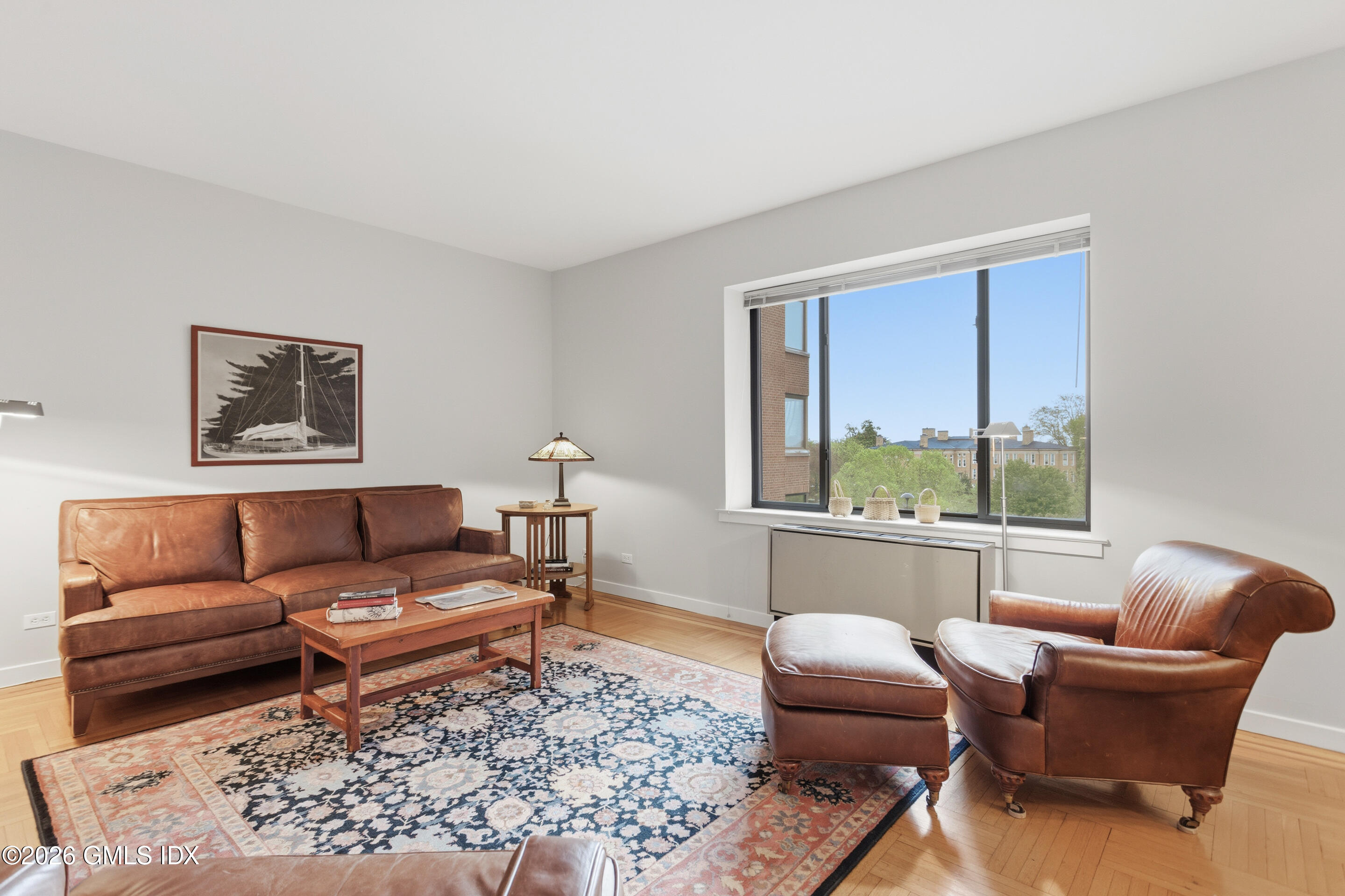 40 W Elm Street 2M