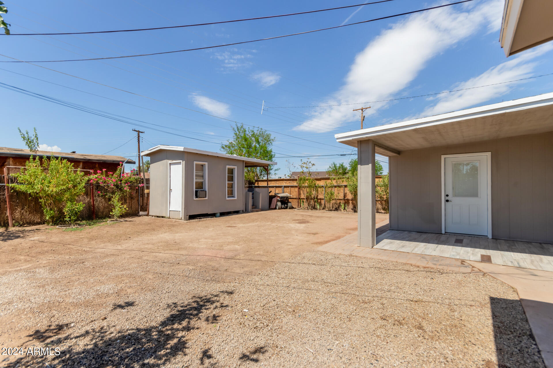 6044 W FLOWER Street