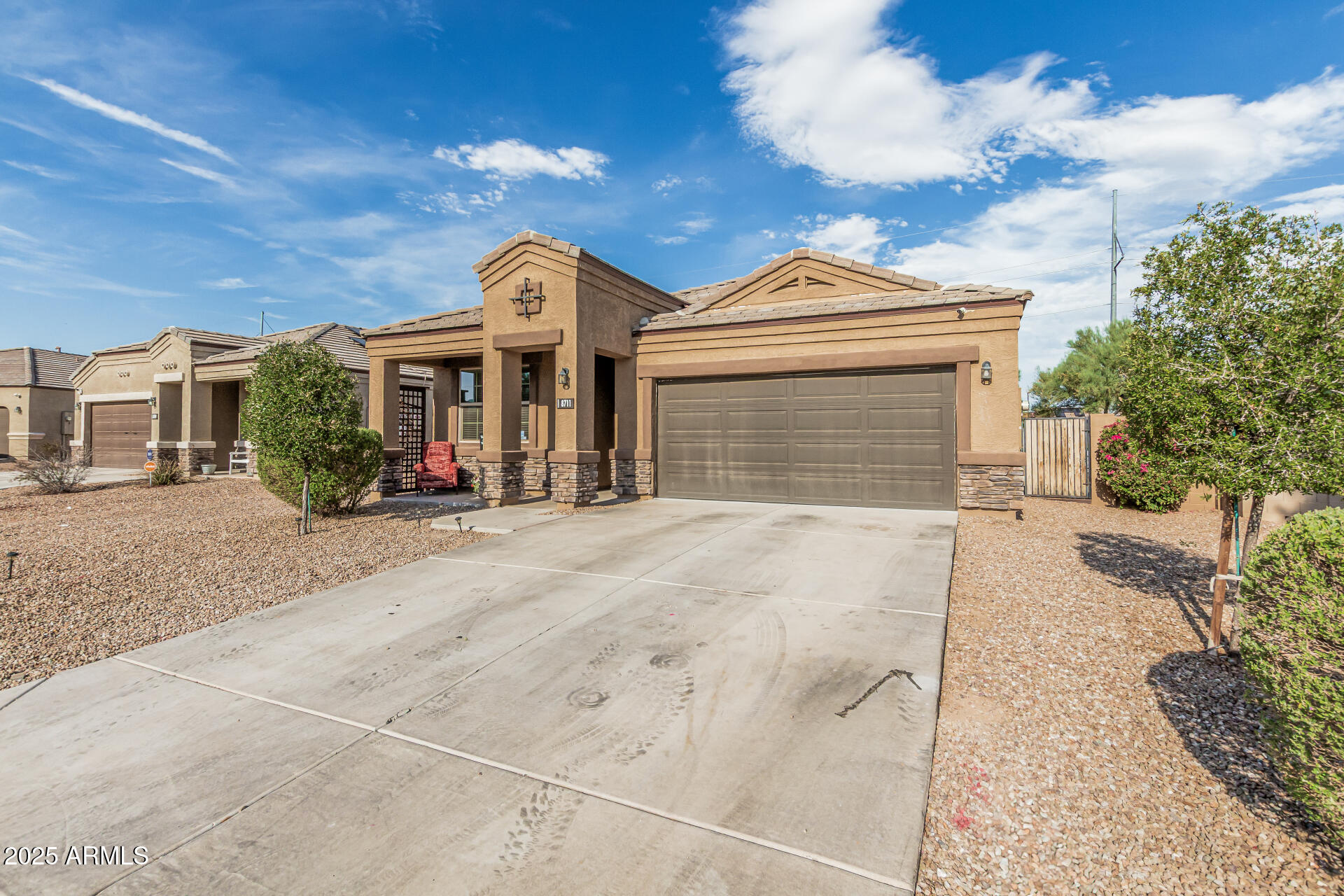 8711 S 255TH Drive