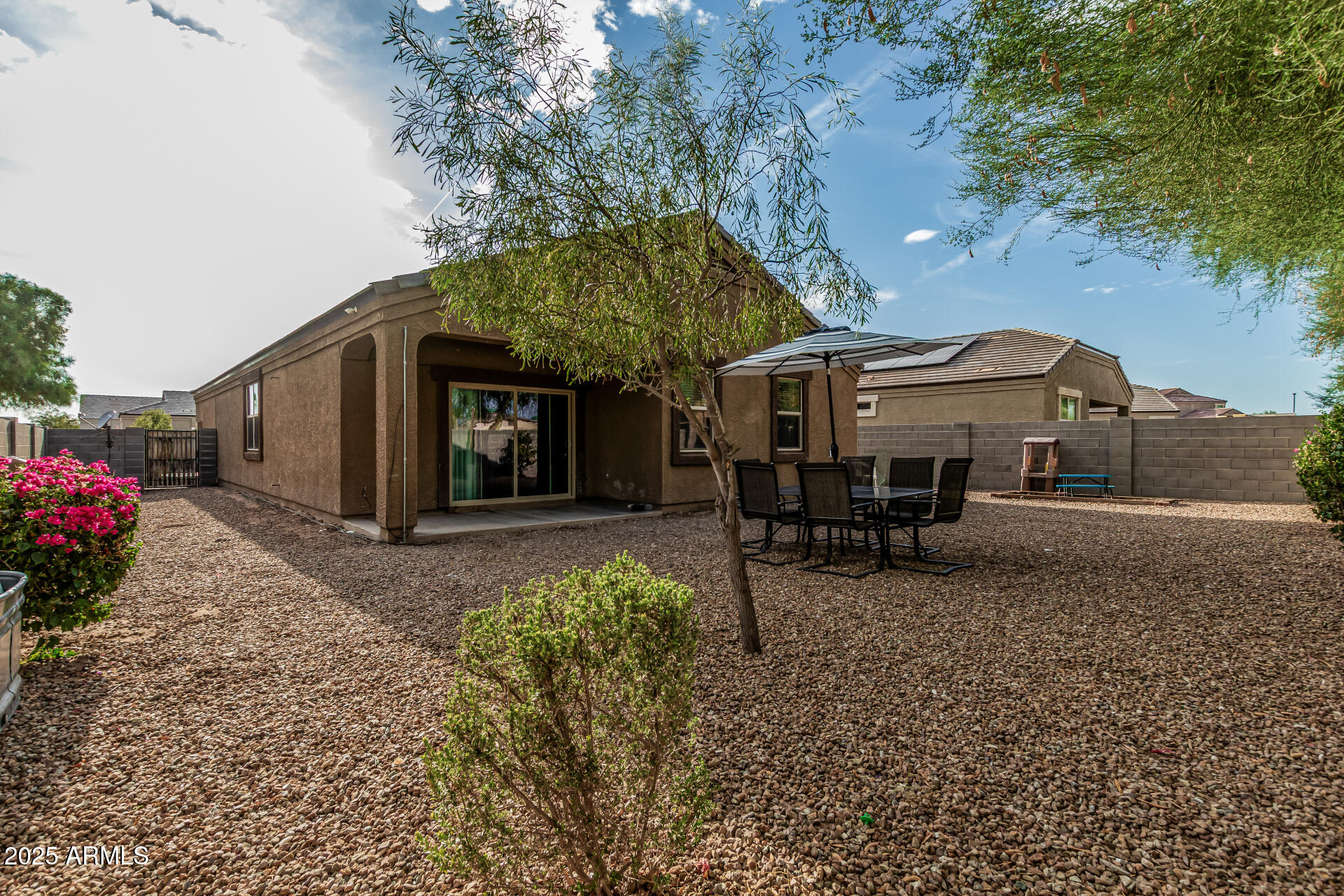 8711 S 255TH Drive