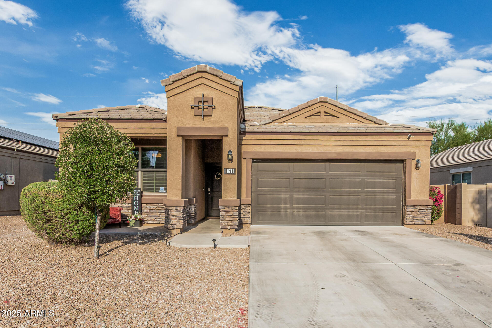 8711 S 255TH Drive