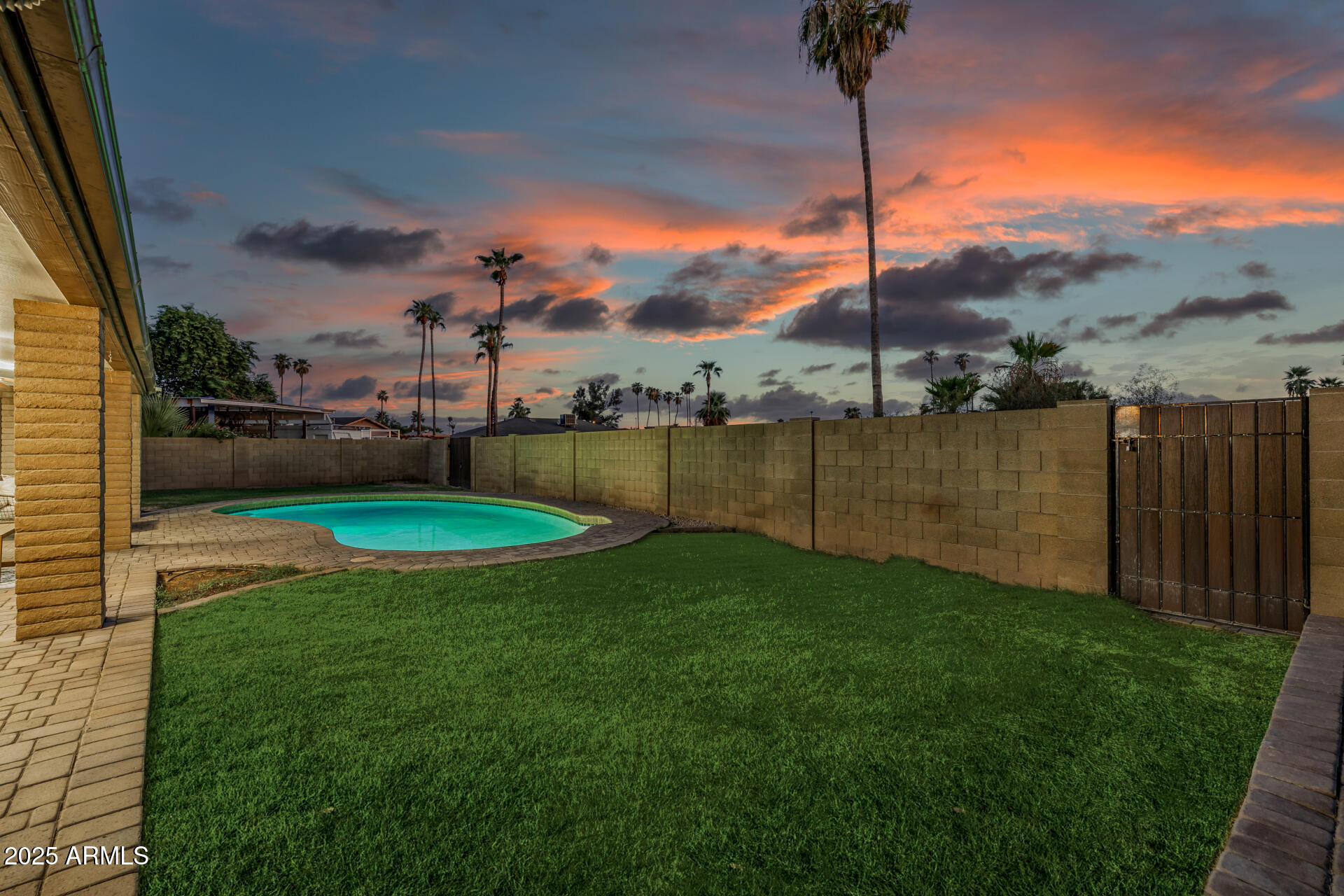 4115 W IRONWOOD Drive