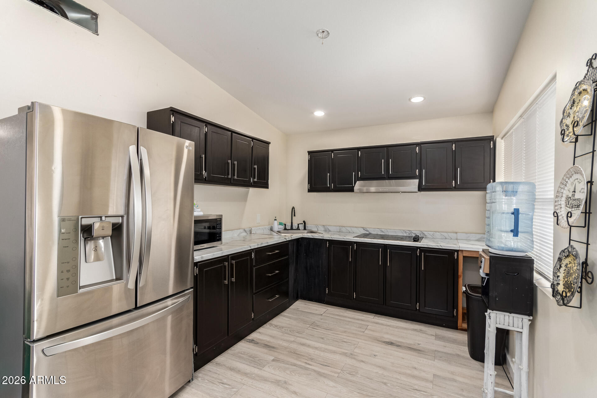 6420 W VAN BUREN Street B4