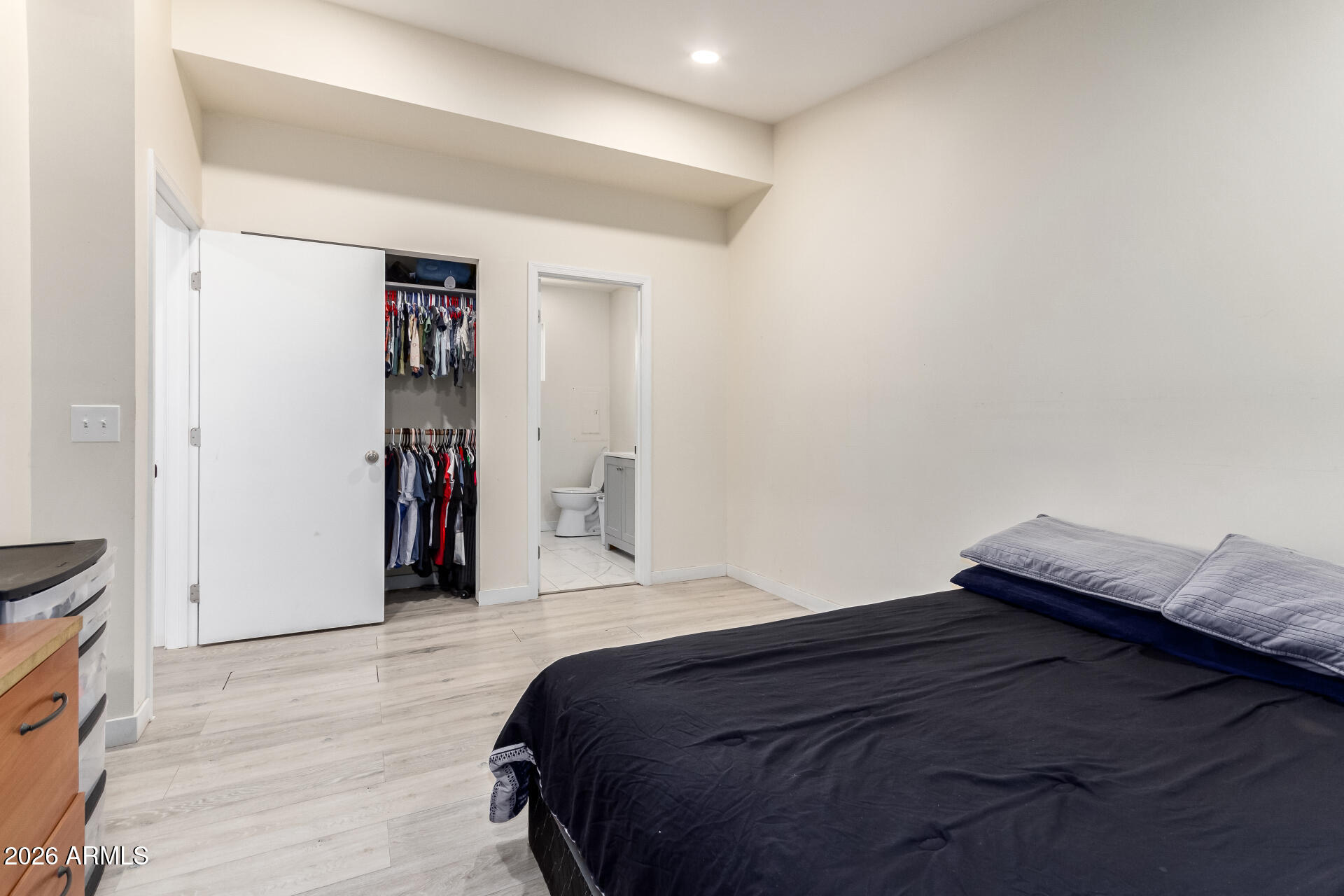 6420 W VAN BUREN Street B4