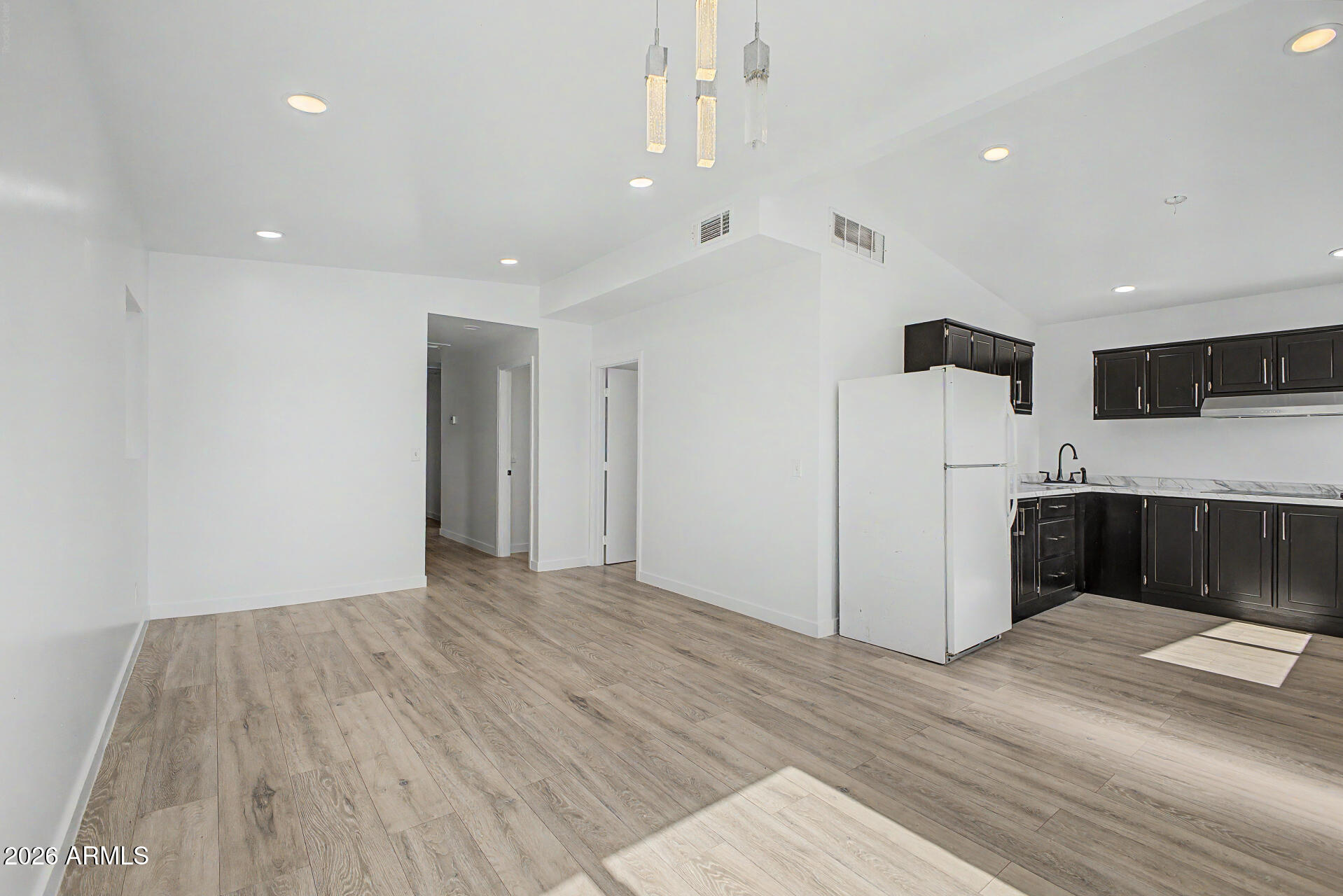 6420 W VAN BUREN Street B4