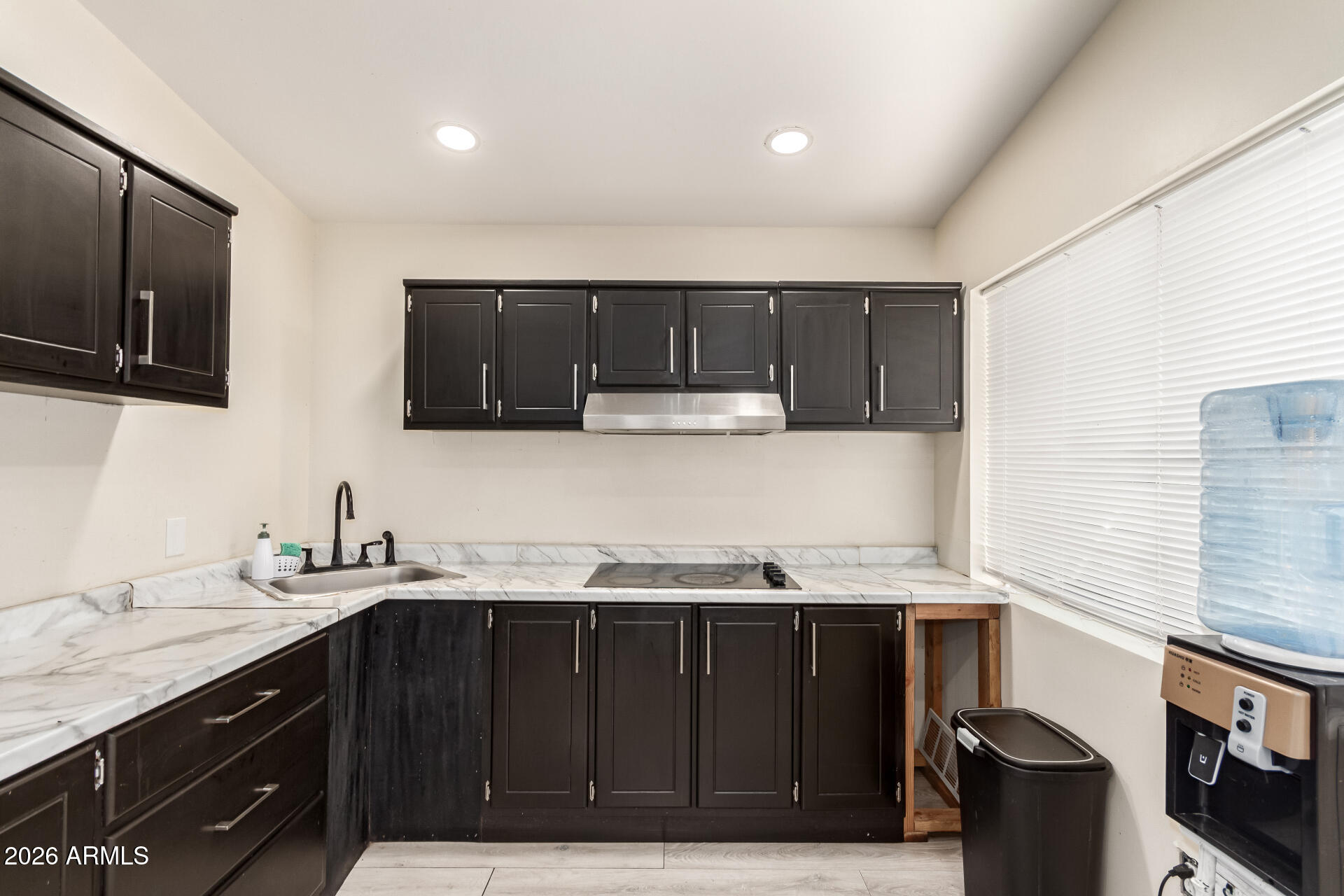 6420 W VAN BUREN Street B4