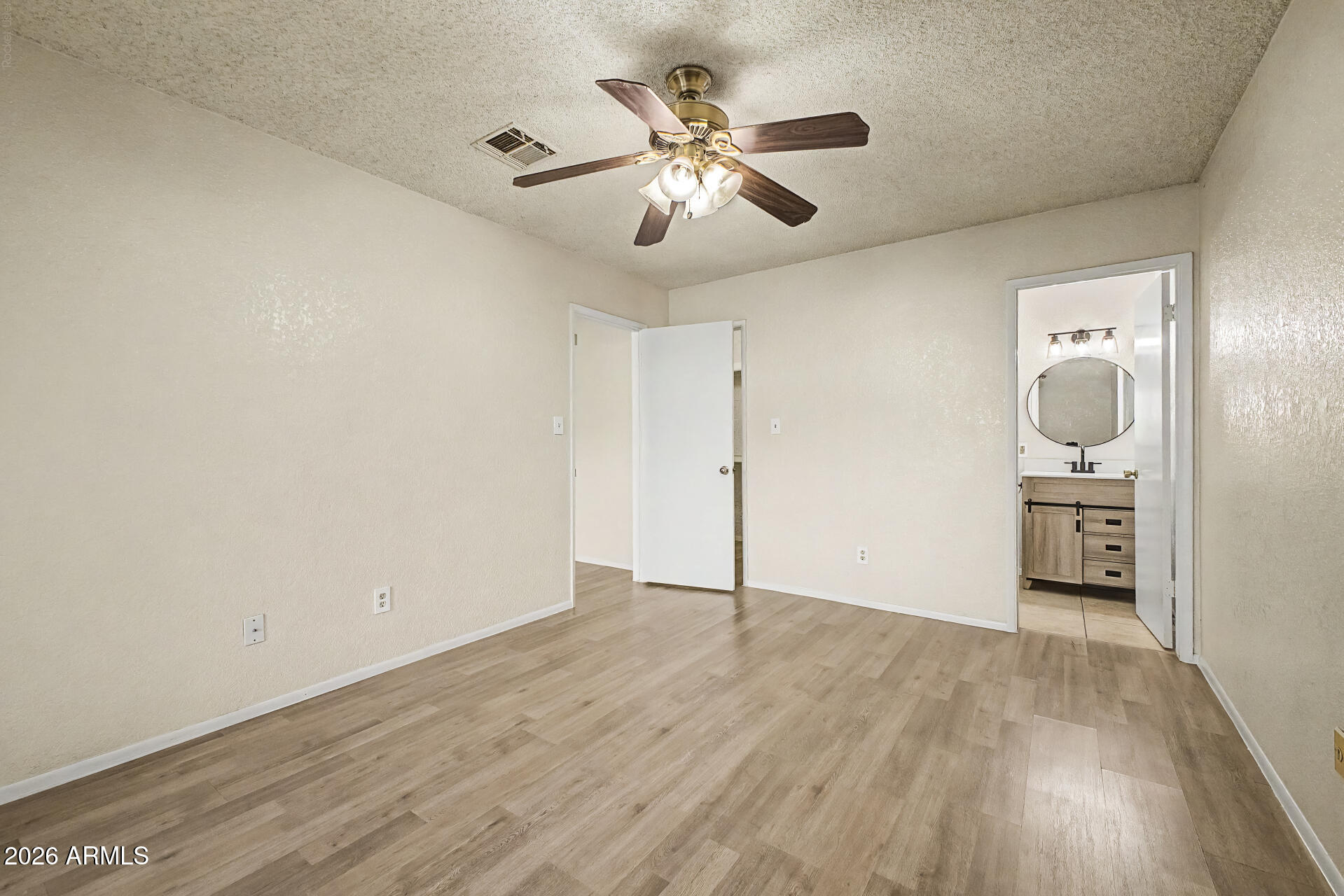 10807 W NORTHERN Avenue 131