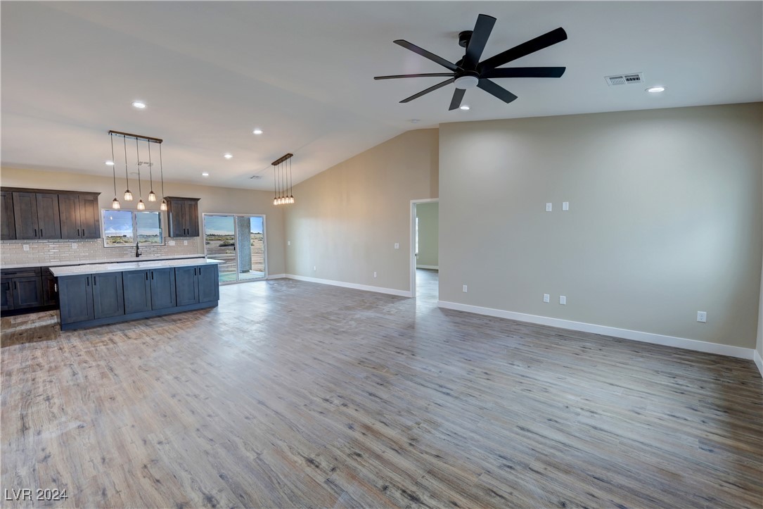 2331 West Carnation Way