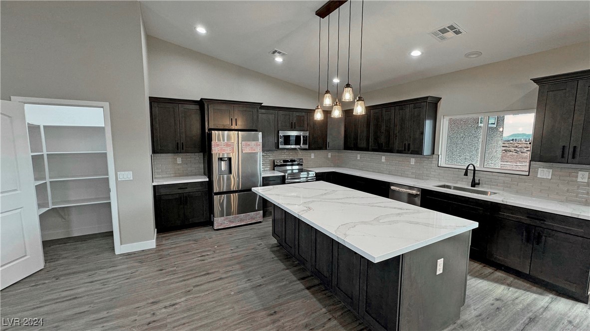 2331 West Carnation Way