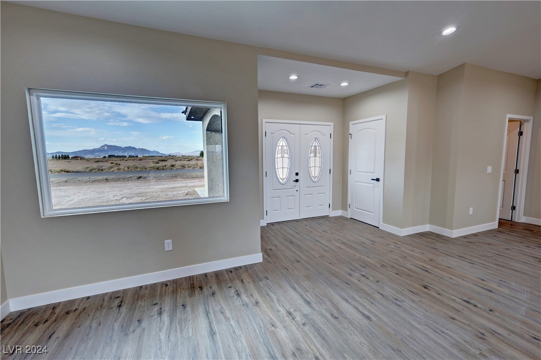 2331 West Carnation Way