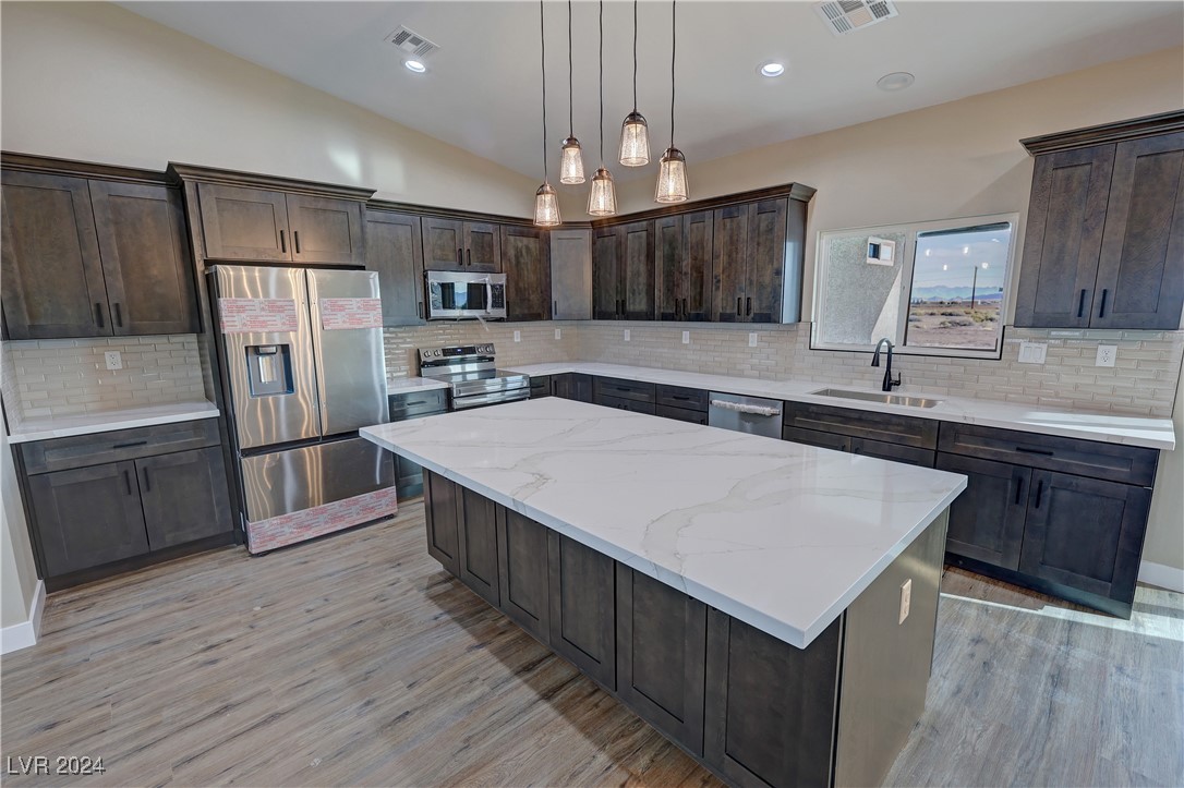 2331 West Carnation Way