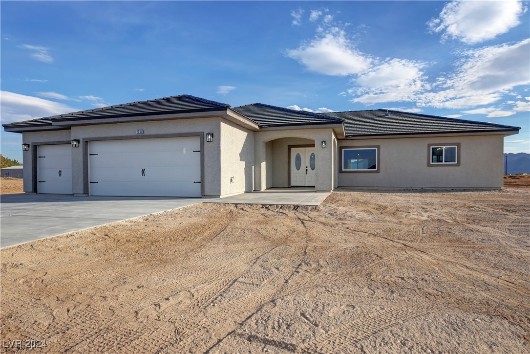 2331 West Carnation Way