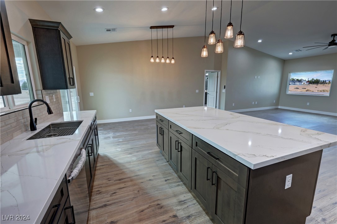 2331 West Carnation Way
