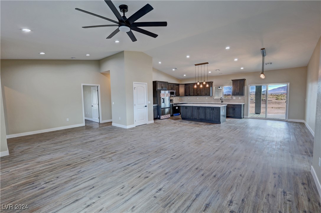 2331 West Carnation Way