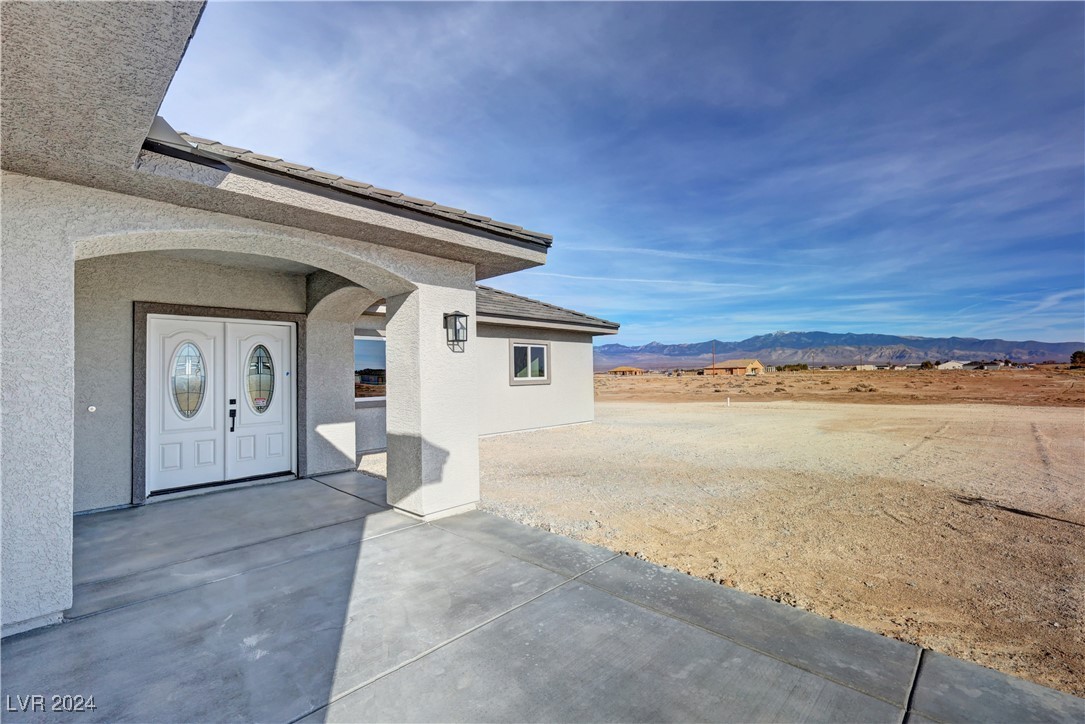 2800 Wisteria Way