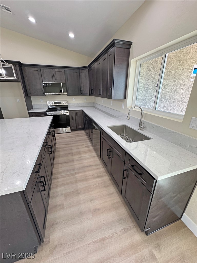 1580 South Tiptop Trail