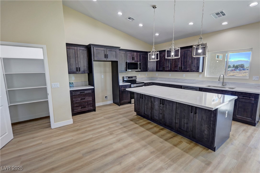 1580 South Tiptop Trail