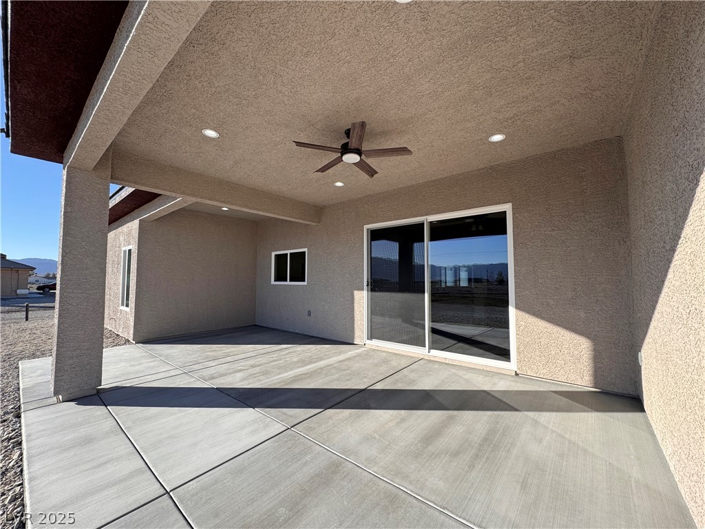 2801 West Wisteria Way