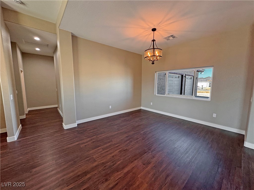 2801 West Wisteria Way