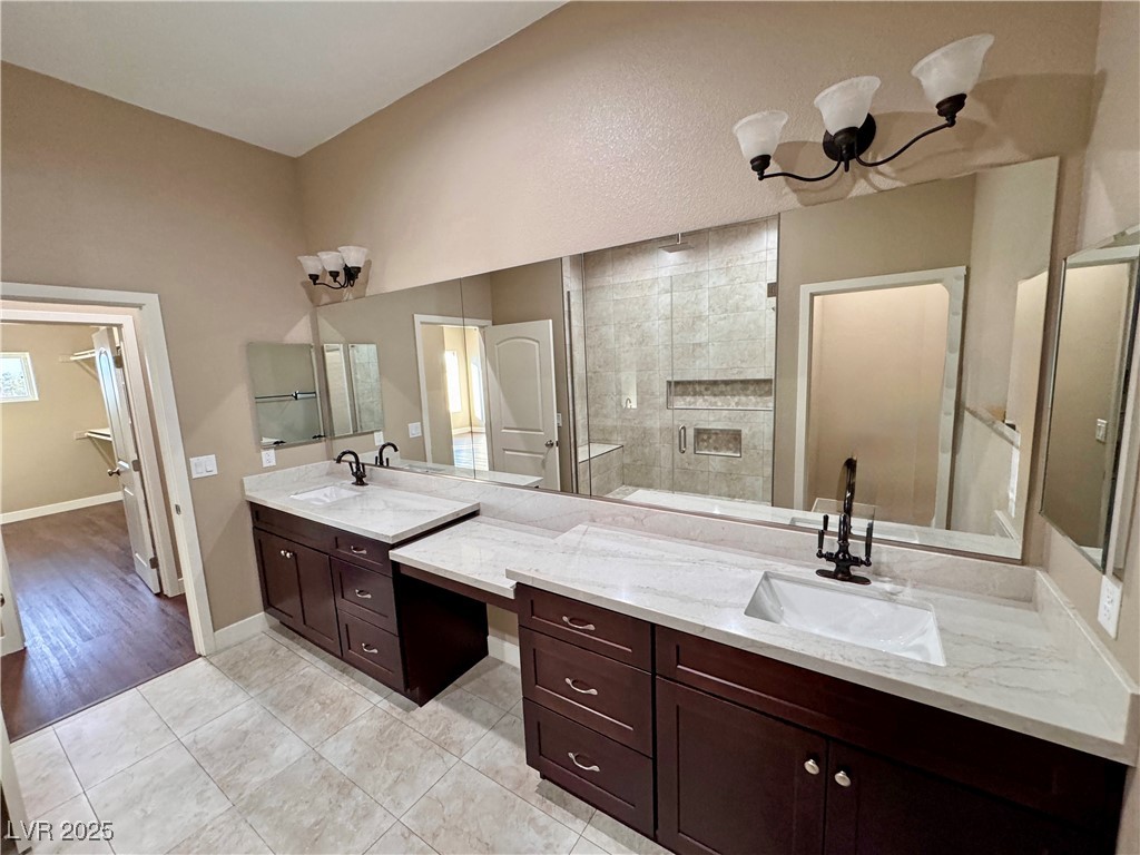 2801 West Wisteria Way