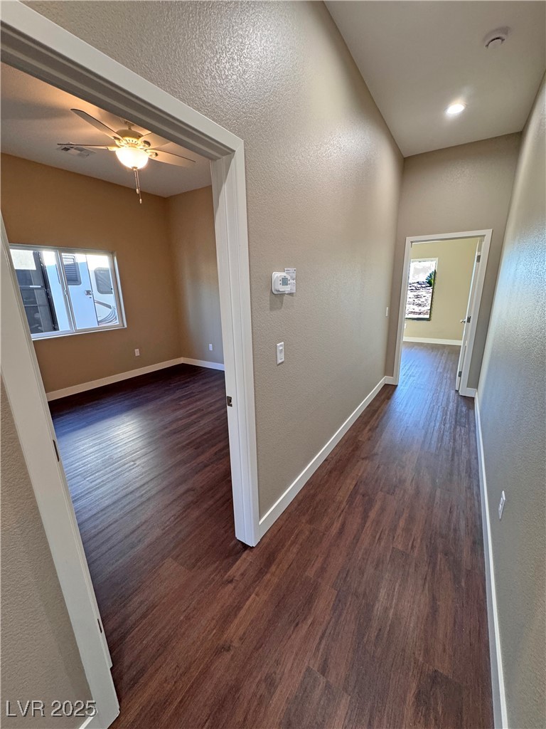 2801 West Wisteria Way