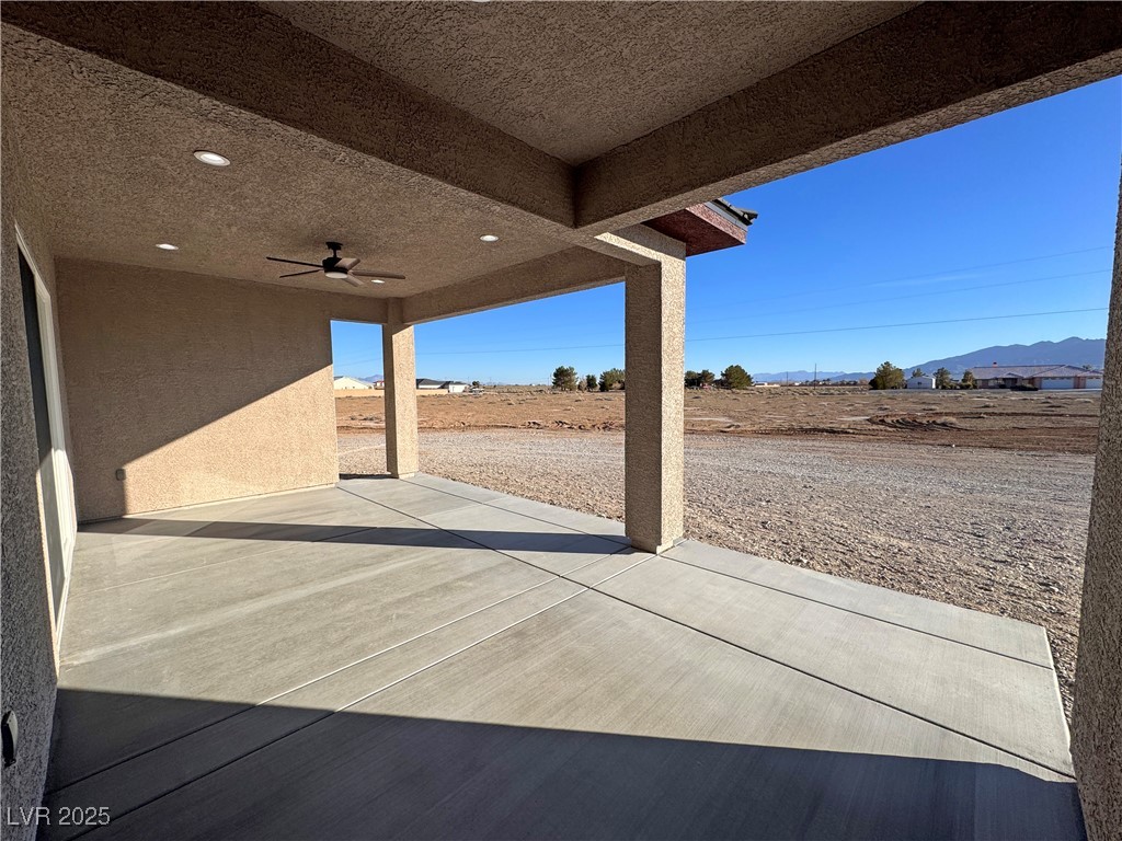 2801 West Wisteria Way
