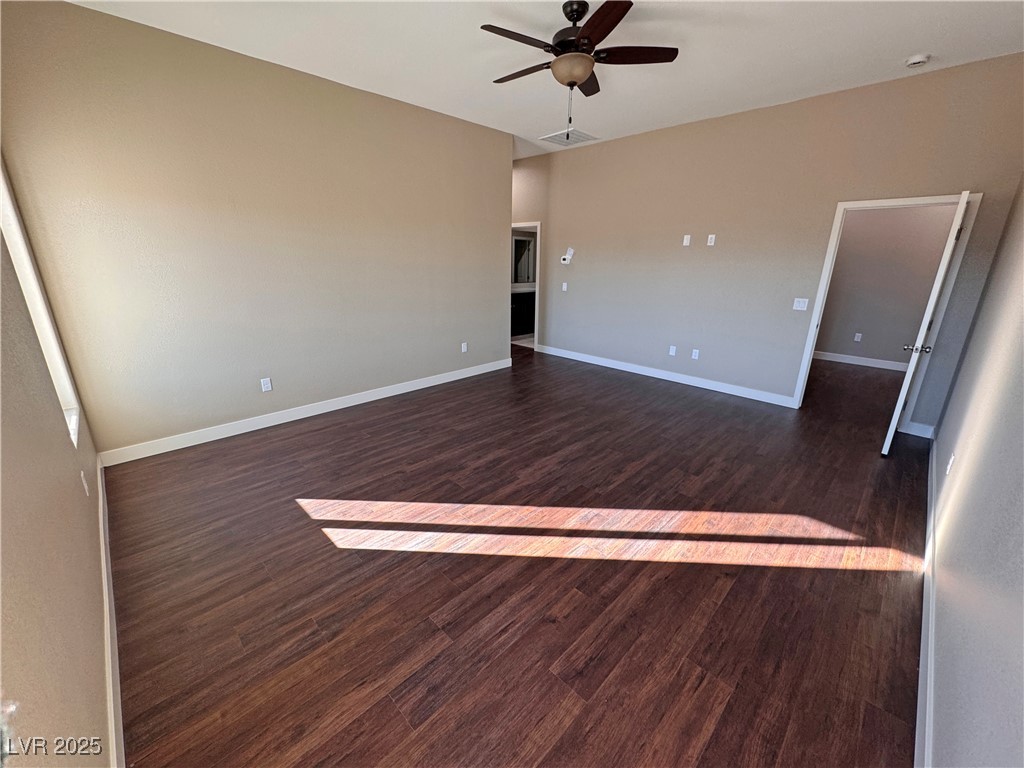 2801 West Wisteria Way