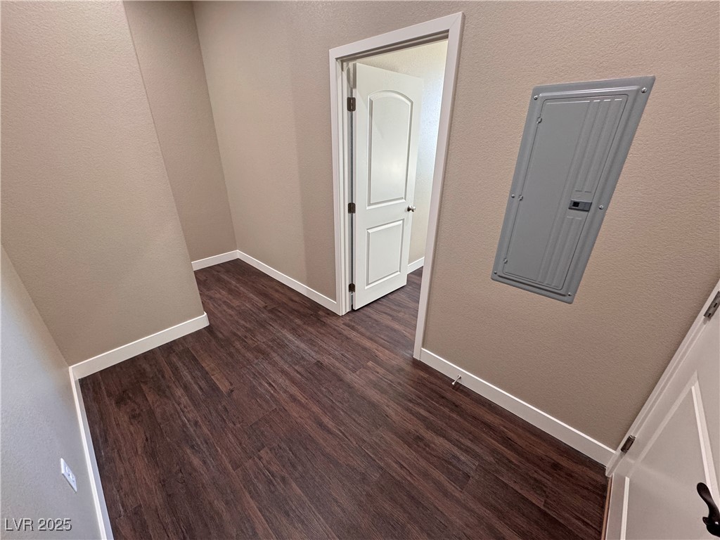 2801 West Wisteria Way