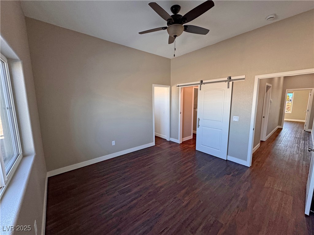 2801 West Wisteria Way