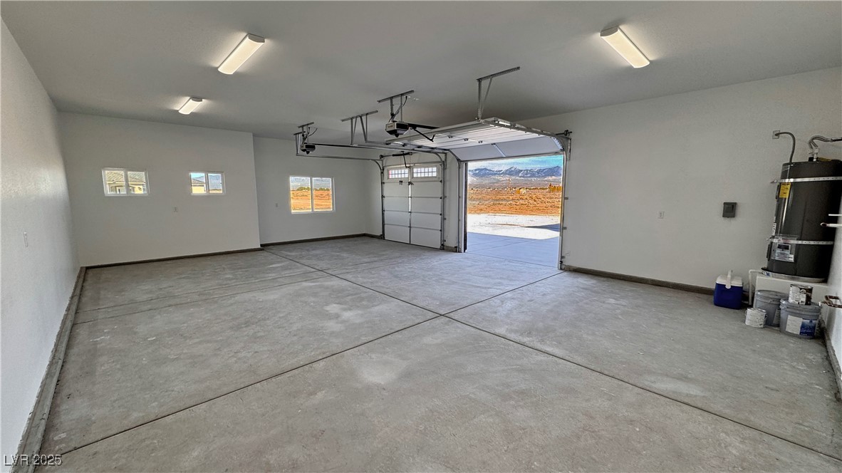 2801 West Wisteria Way